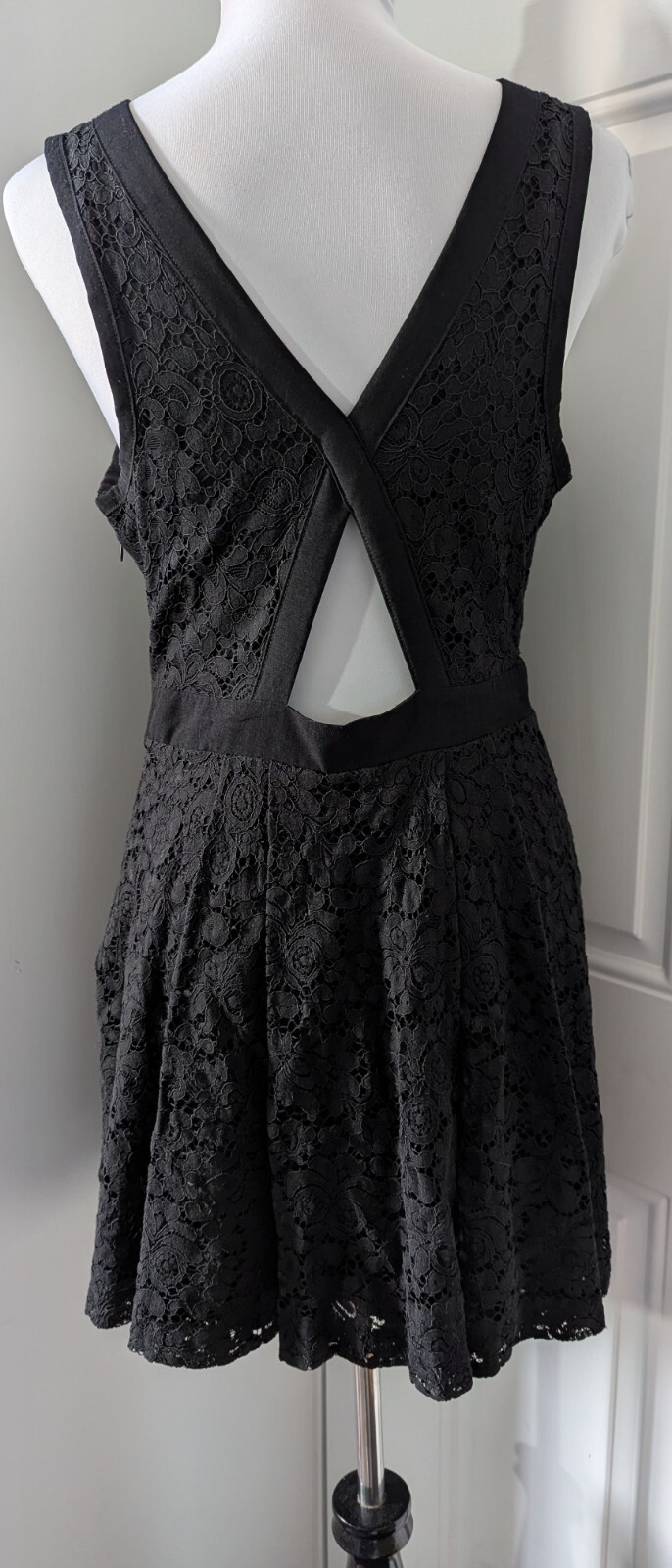 Free People Dress Size M Lovely In Love Black Lace Back Cutout Pockets Side Zip