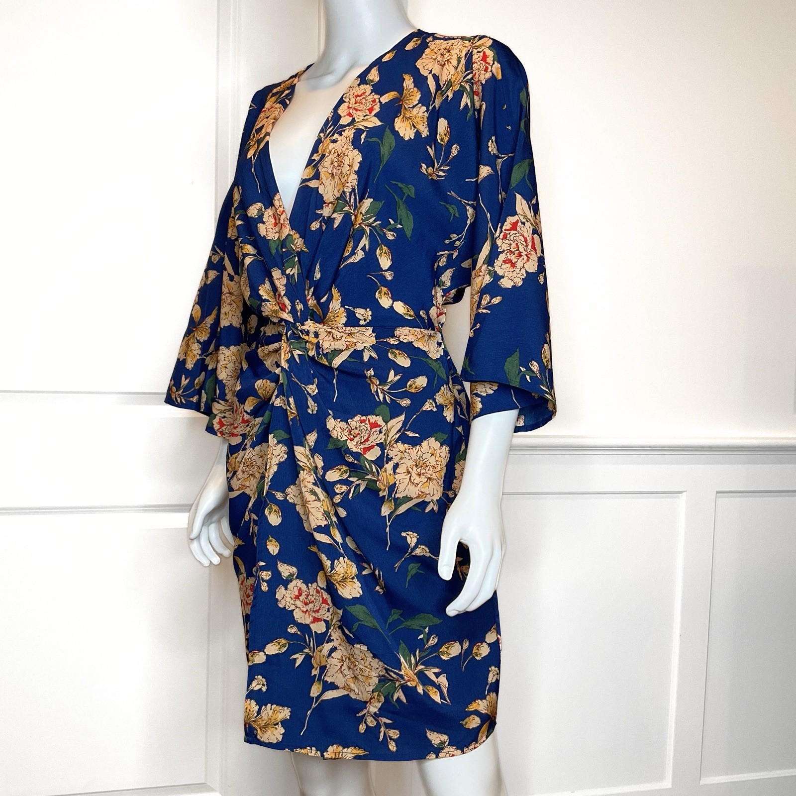 Boohoo Floral Knot Front Kimono Dress Womens SZ 10 Tall Tropical Hawaiian Charm