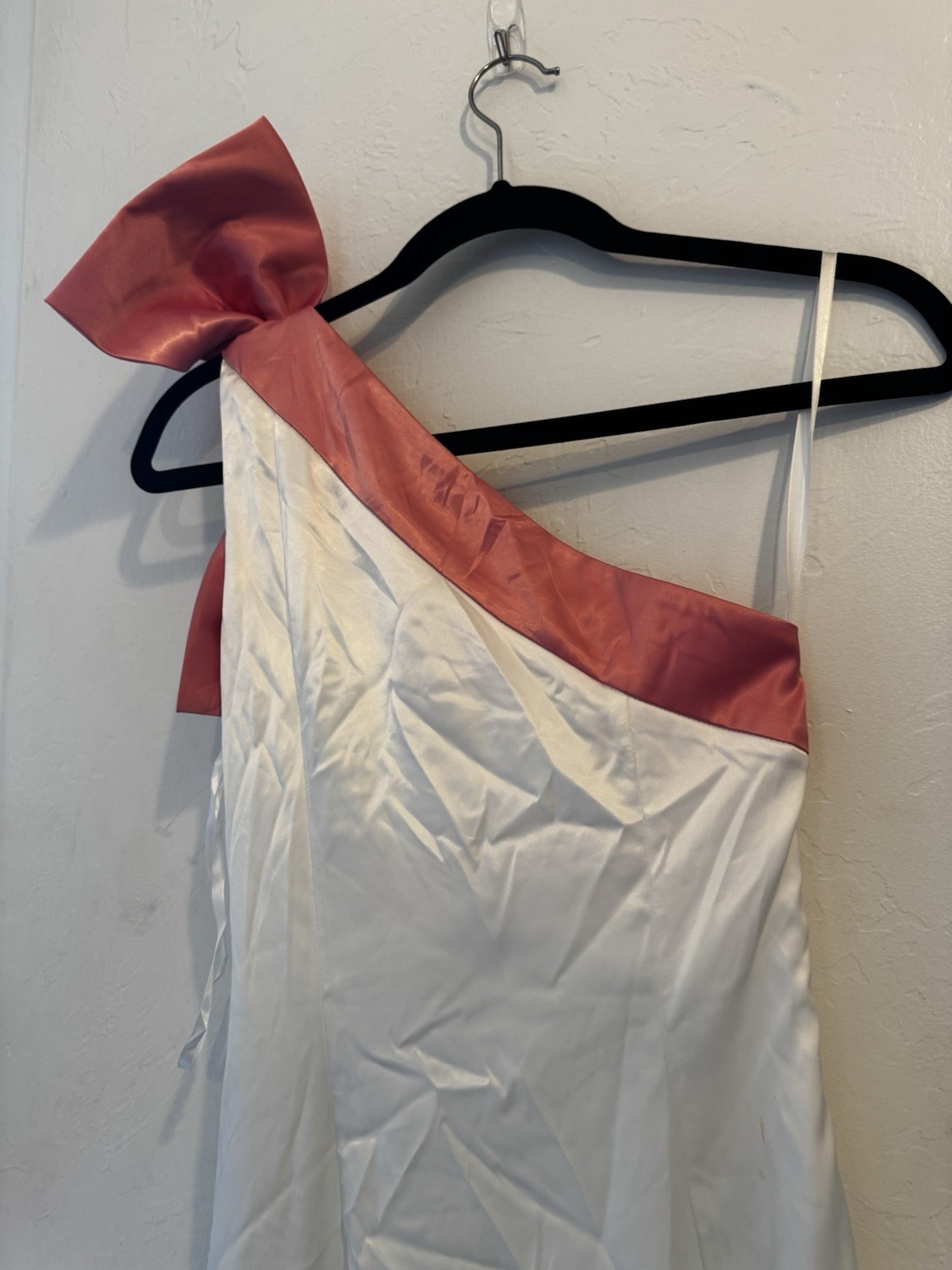 Here Comes the Sun One Shoulder Satin Maxi Dress White/Pink Bow US 4