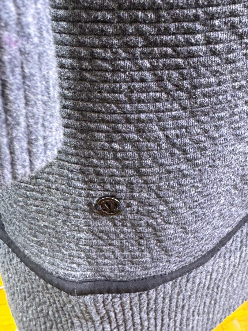Lululemon On Repeat dress, 2 ( no collar)