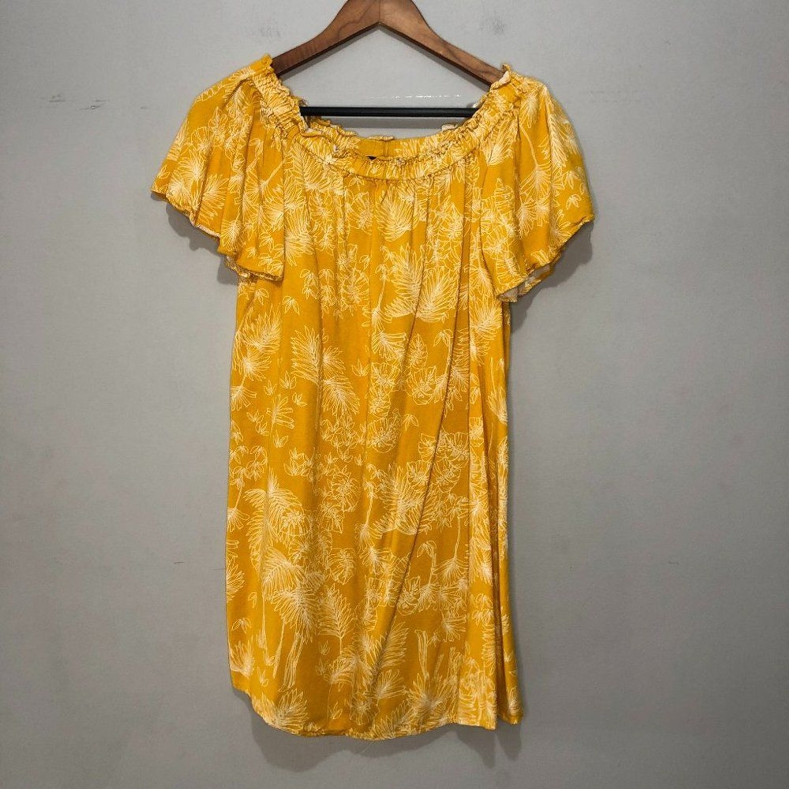 a.n.a Off Shoulder Short Sleeve Shift Dress Mustard Floral Small