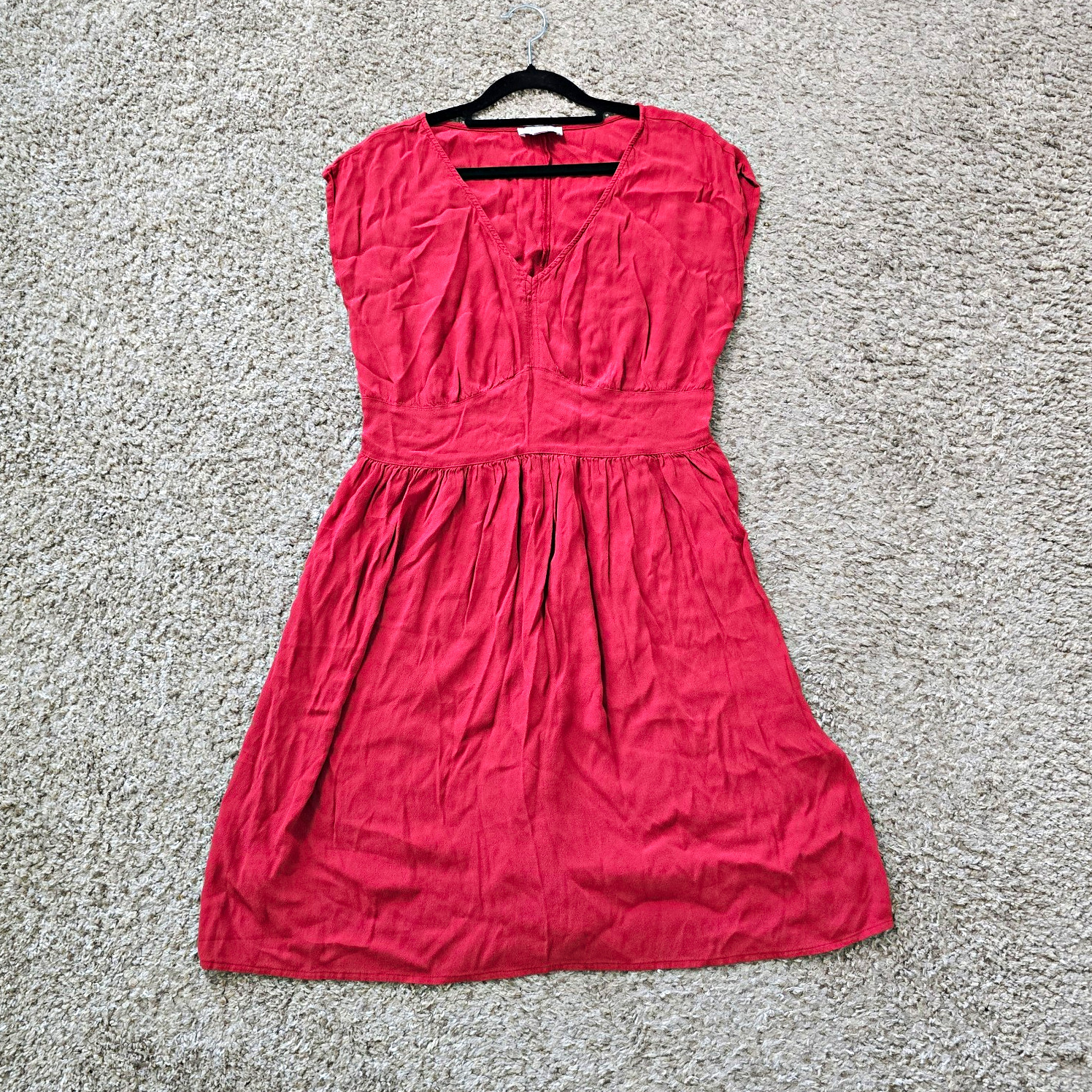 LOFT Women’s Red Solid V-Neck Cap Sleeve Smocked Rayon A-Line Dress M Minimalist