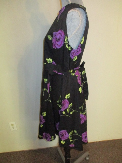 Owin FAB! Vintage 1950’s Floral Spring Garden Rockabilly Swing Dress on Black XL