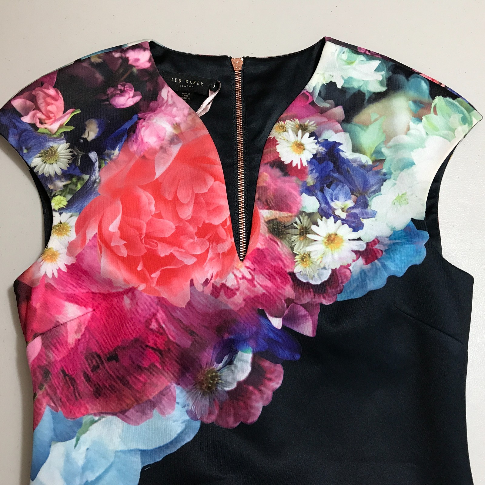 NWT Ted Baker Brynee Focus Bouquet Neoprene Dress Women’s US Size 6