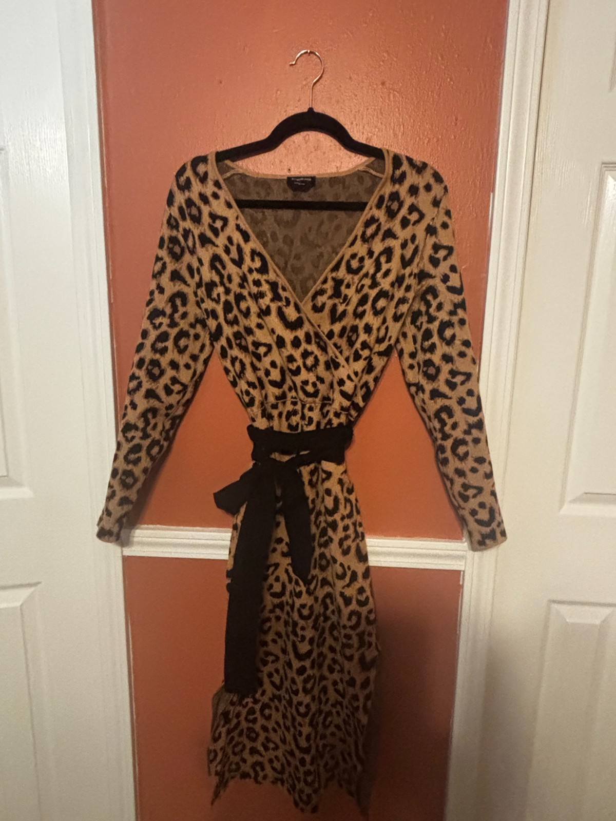 Bebe Leopard Print Sweater Dress | Women’s Medium | Faux Wrap Knit Dress with Bl