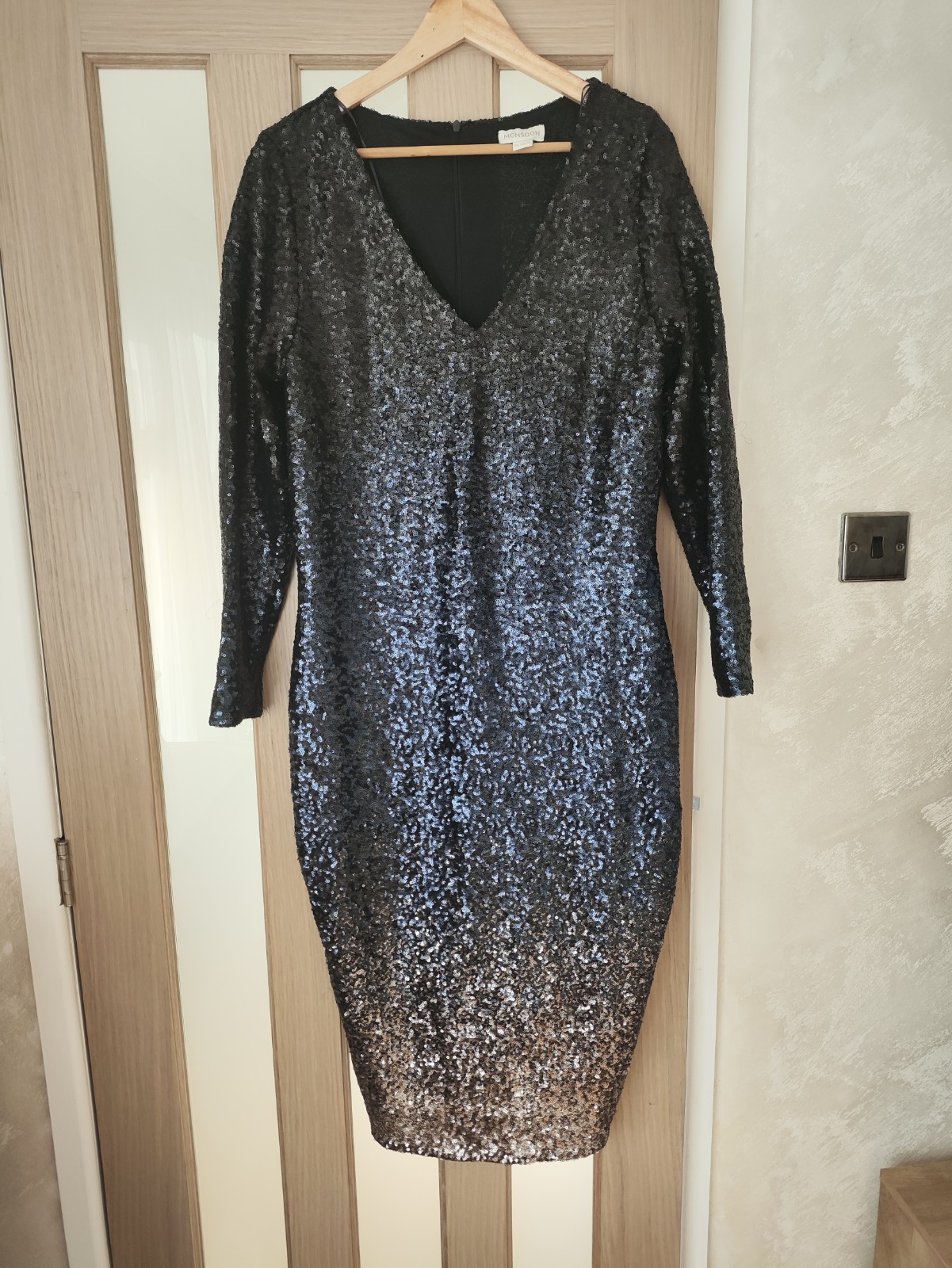 Monsoon Womens black Sequin Navy Silver Party Midi Dress Size 20 shiny Occasion
