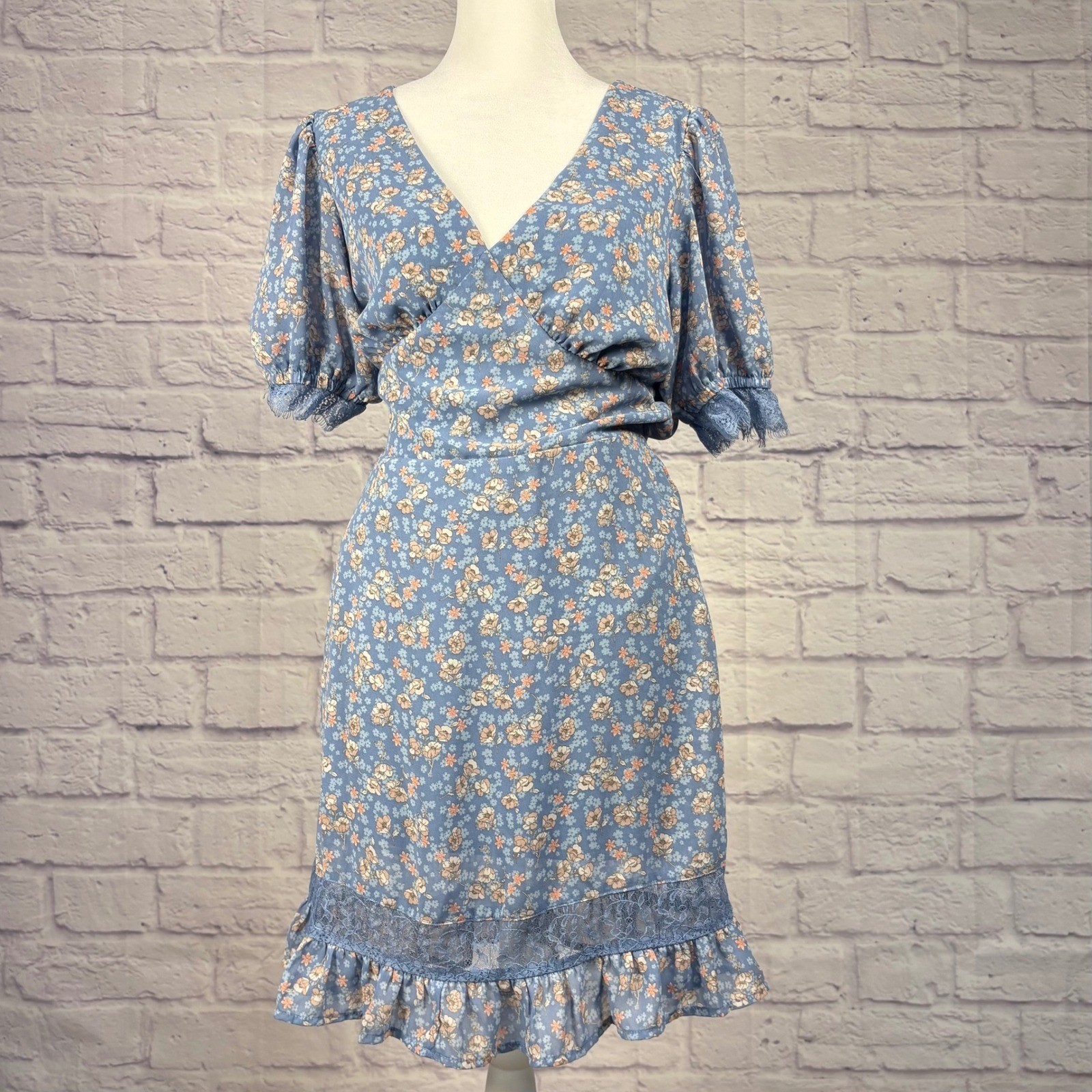 Mimi Chica Blue Large Mini Dress Cottagecore Floral Lace Trim Puff Sleeve