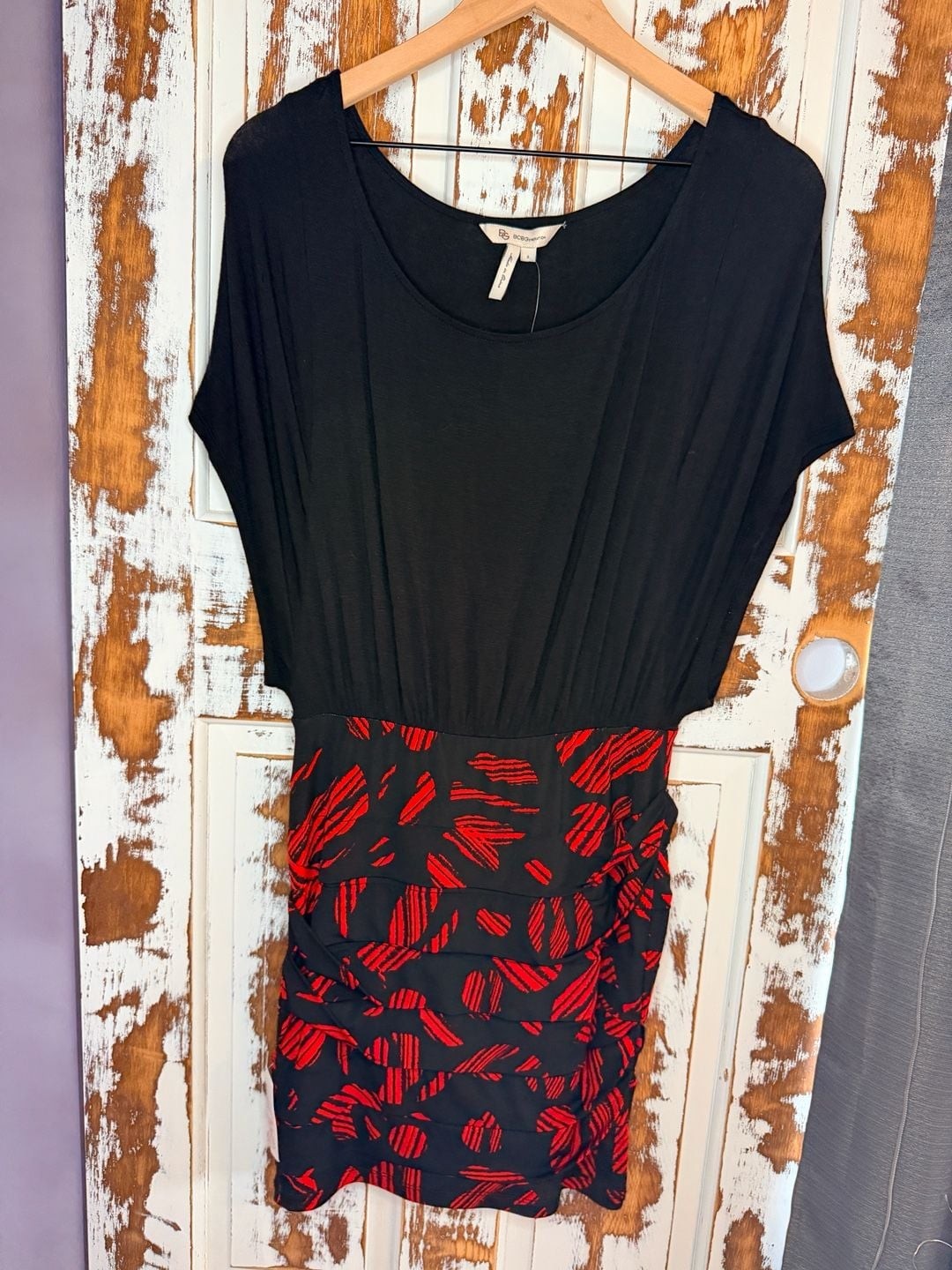BCBGeneration Black & Red Abstract Print Short Sleeve Ruched Bodycon Dress