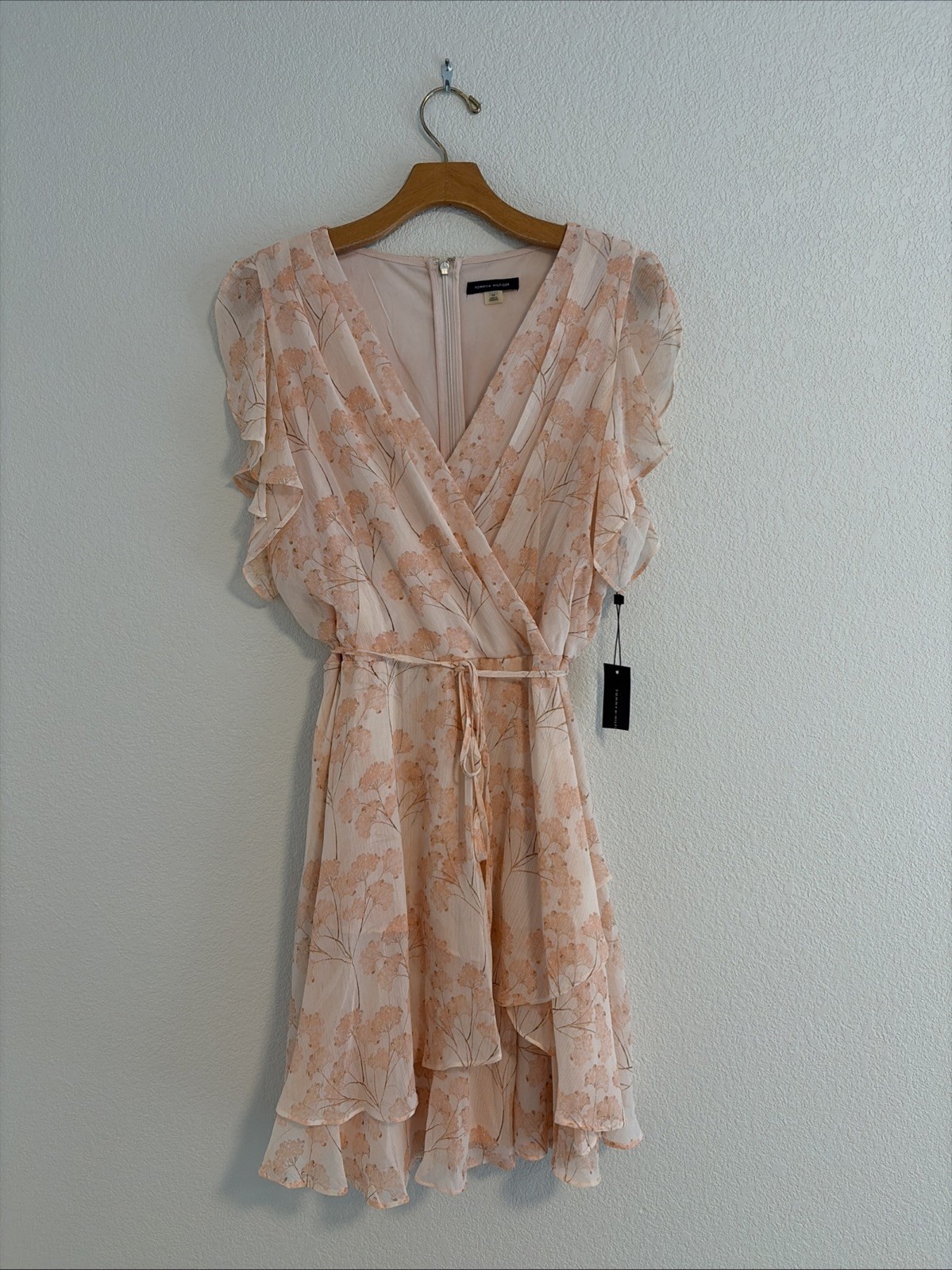 NWT Tommy Hilfiger Dress 14 Floral Chiffon Pink Ruffle Feminine Romantic Wrap