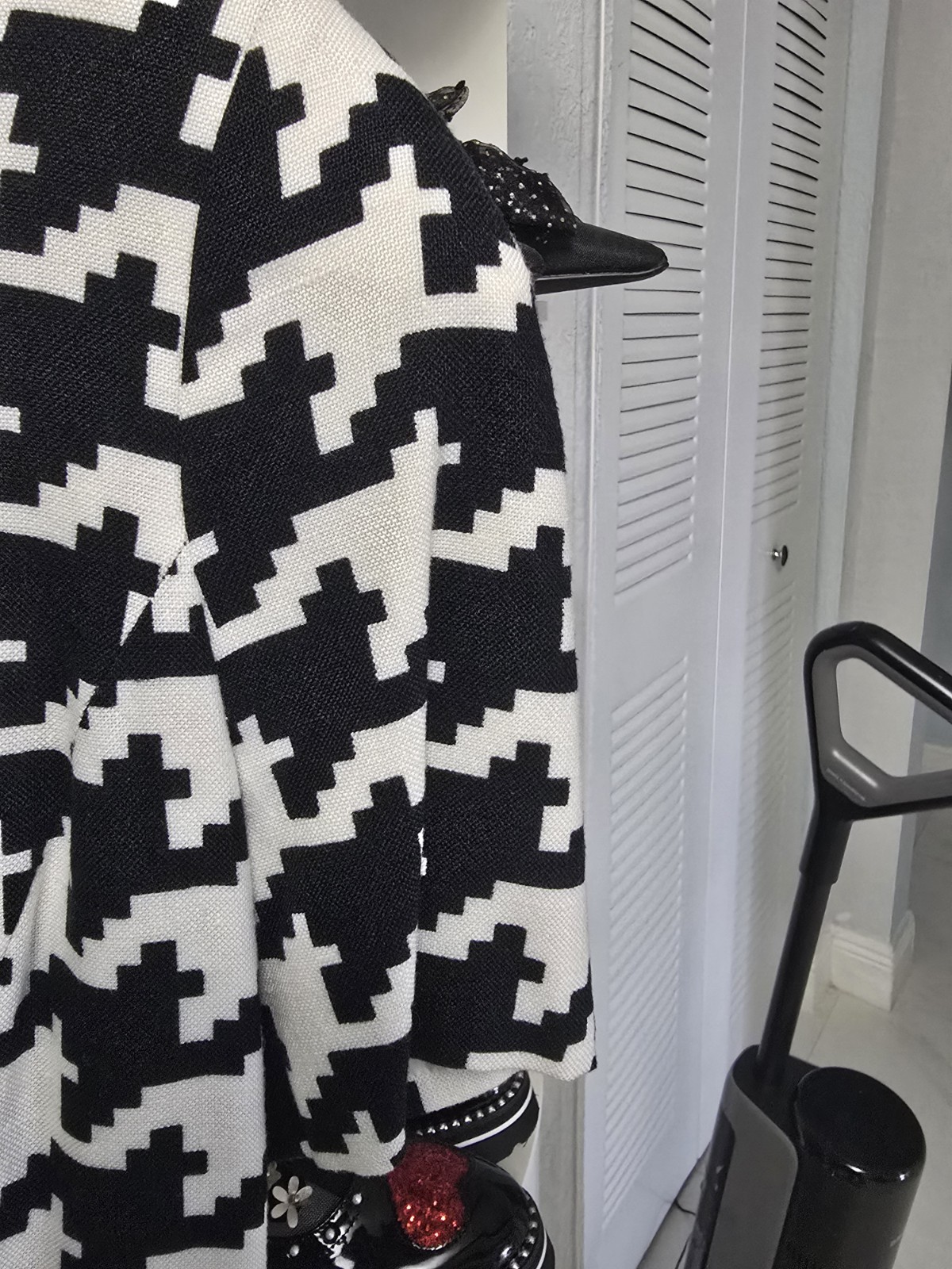 Carolina Herrera CH Black & White Houndstooth Shift Dress Short Sleeve Size 10