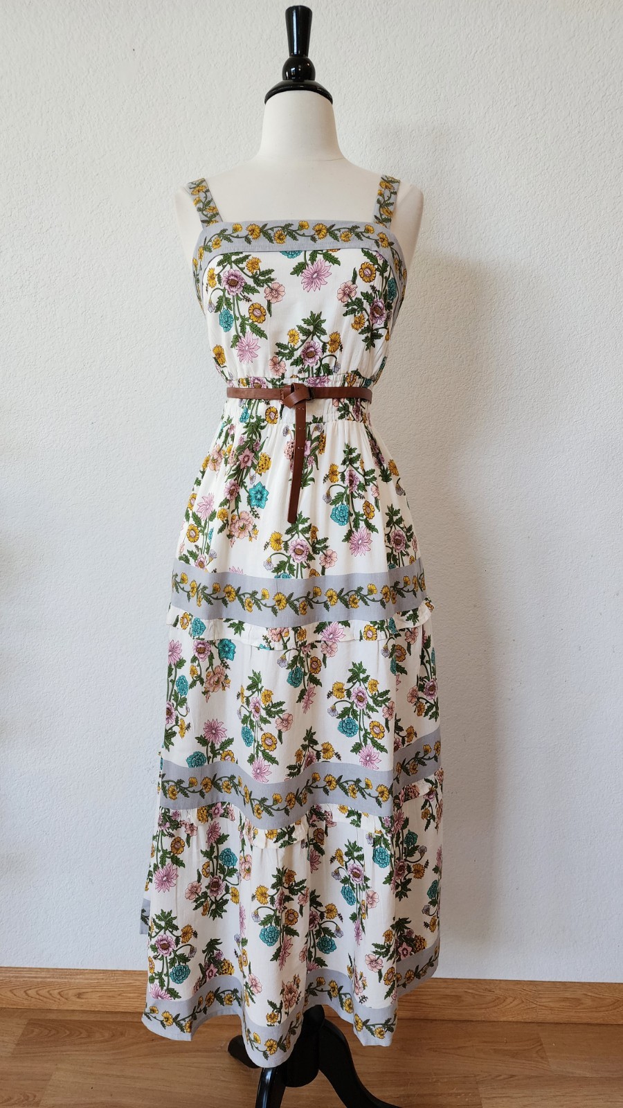 New Anthro Maxi Dress Size Medium Floral Linen Blend Europe Coquette Pockets