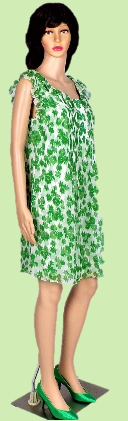 SILK! ALI RO size 6 green/white floral 100% silk shift dress dry clean only