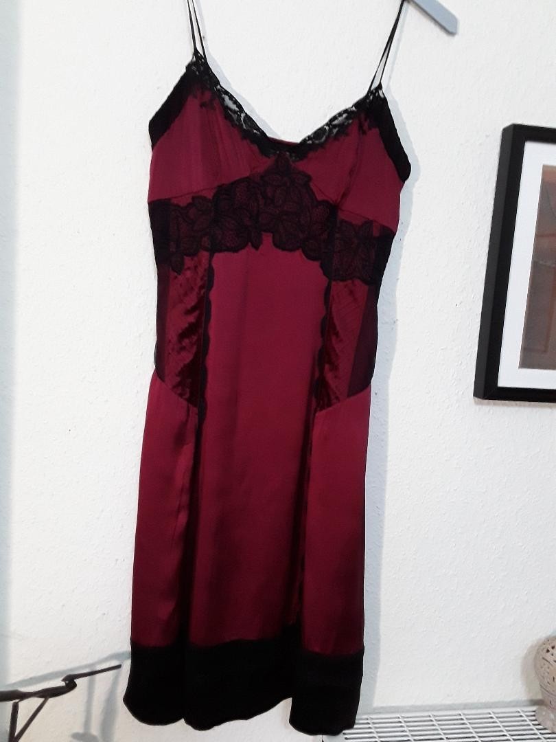 Karen Millen red and black silk dress uk size 10. Great party dress.