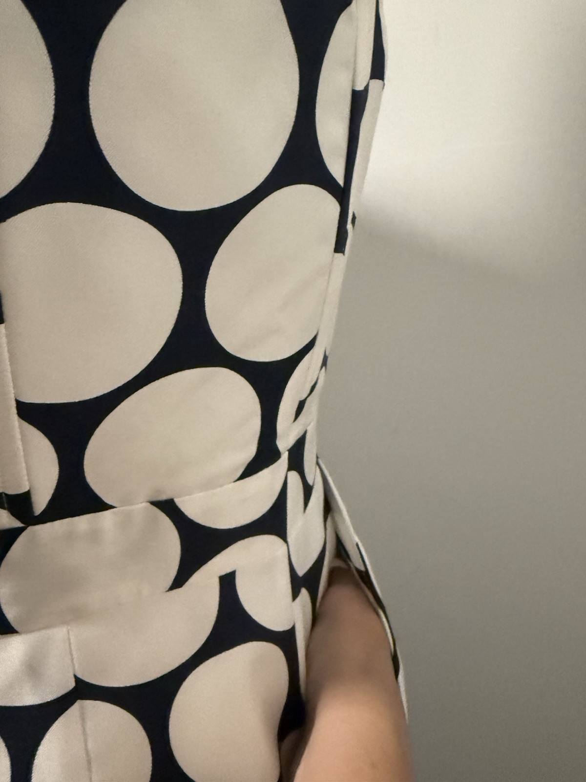 Banana Republic 100% Silk Strapless Sheath Dress Polka Dot Pockets Retro Mod 12