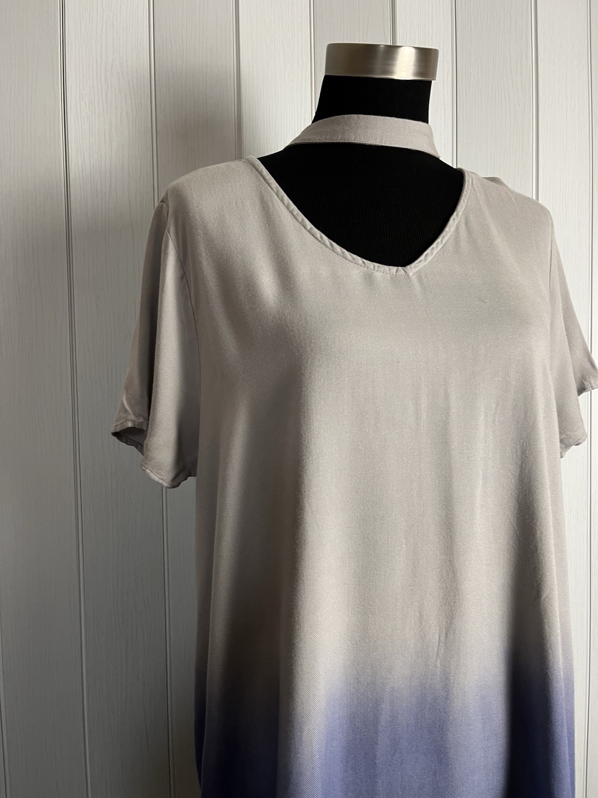 Kori Grey Purple Ombre Size Medium Dress V-Neck Choker Neckline Asymmetric Hem