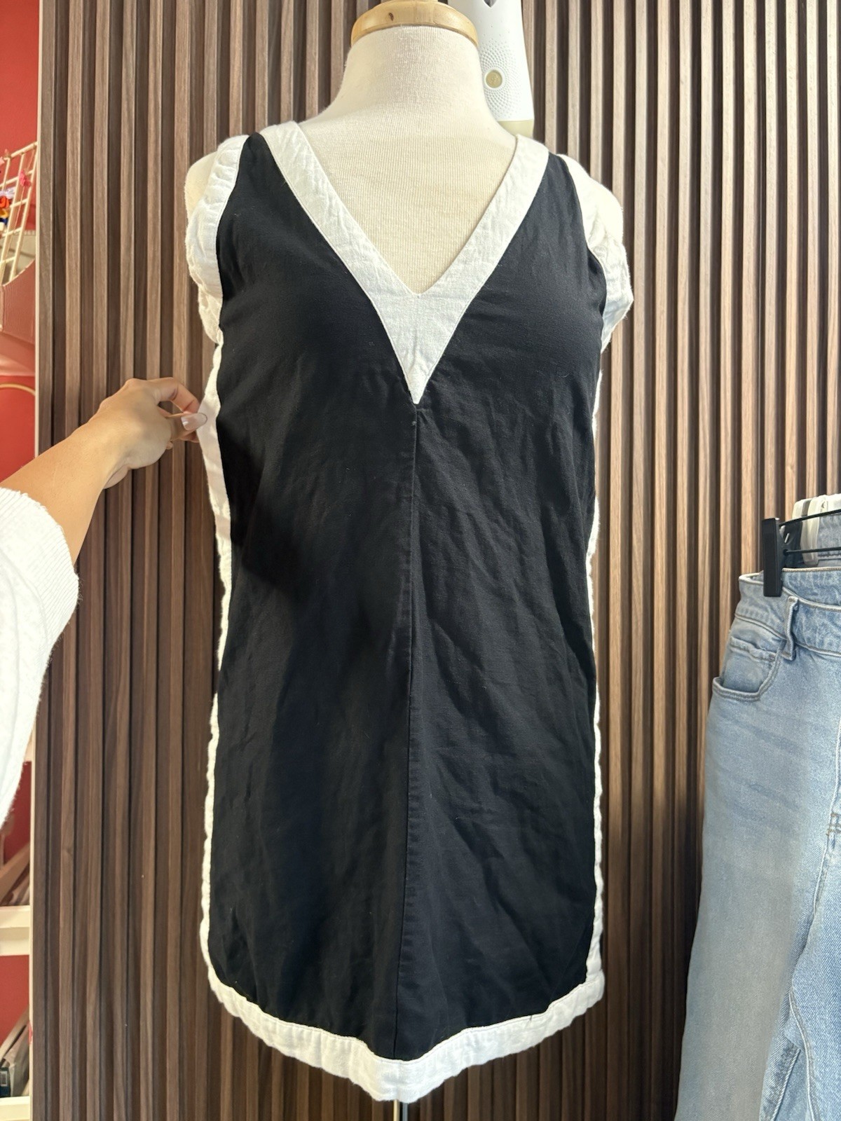 60s Style Jessica Simpson Black & white flax mini dress with white trim- Size S