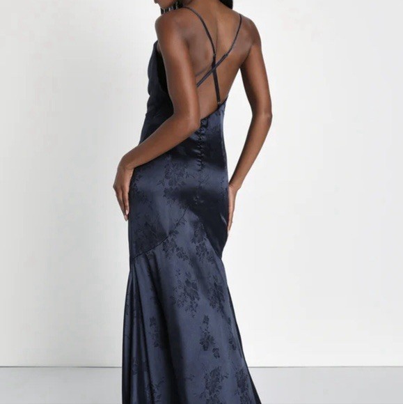 Lulus sweet endeavors navy floral jacquard maxi dress mermaid SZ XL cross straps