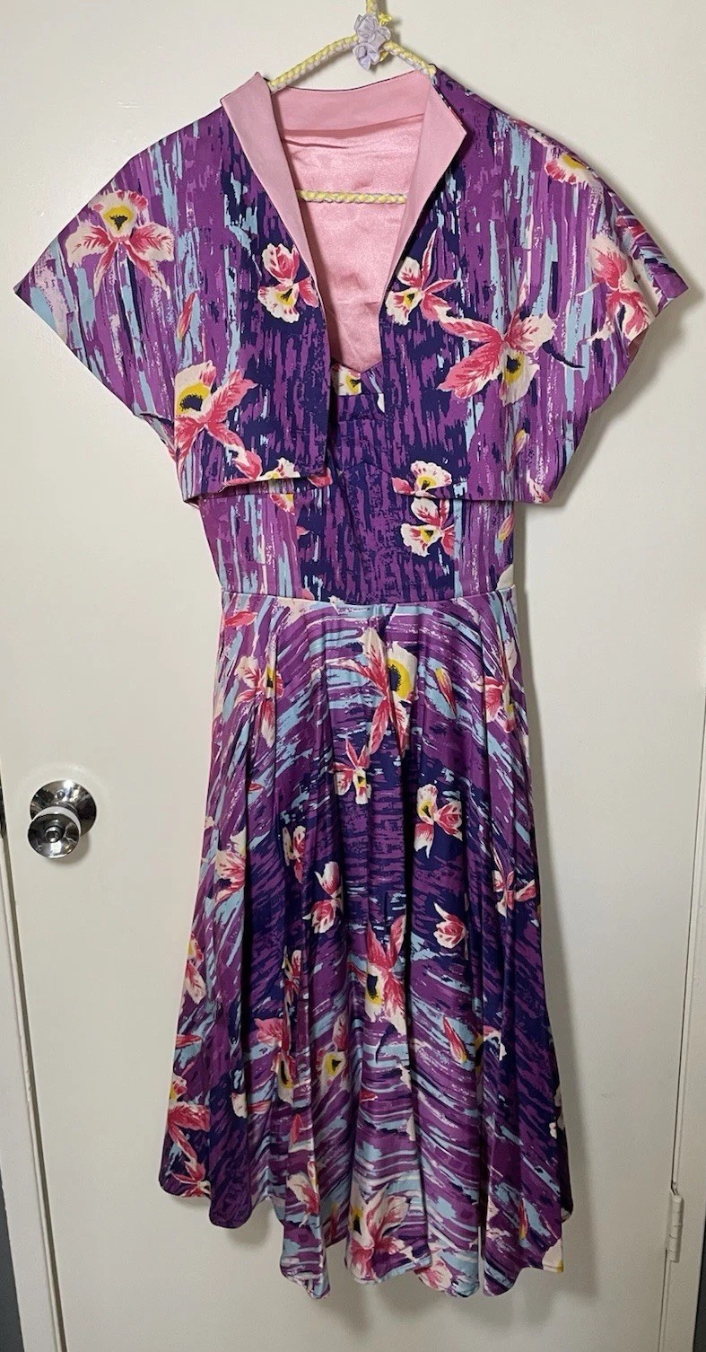 Deadly Dames PUG Pinup Couture Hawaiian Hideaway Dress In Purple Pink Sz M