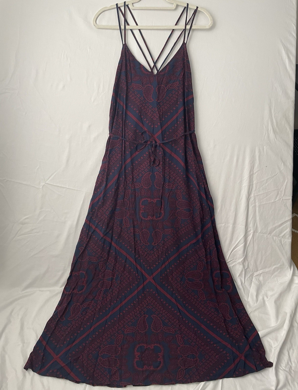 GAP Blue/Burgundy Paisley V-Neck Strappy Tie Waist Maxi Dress, Size M