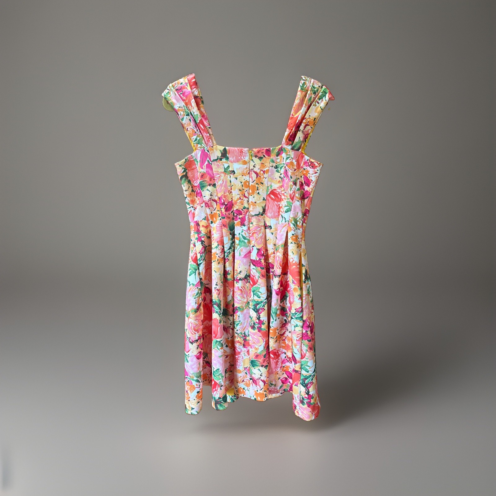 Vince Camuto Women’s Floral Sleeveless dress Size 8 Lined pockets zipper closer