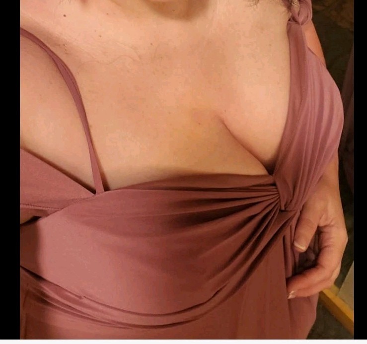DB Studio Celebrate Empire Waist Chianti Plus Size Bridesmaid Dress Sz 20