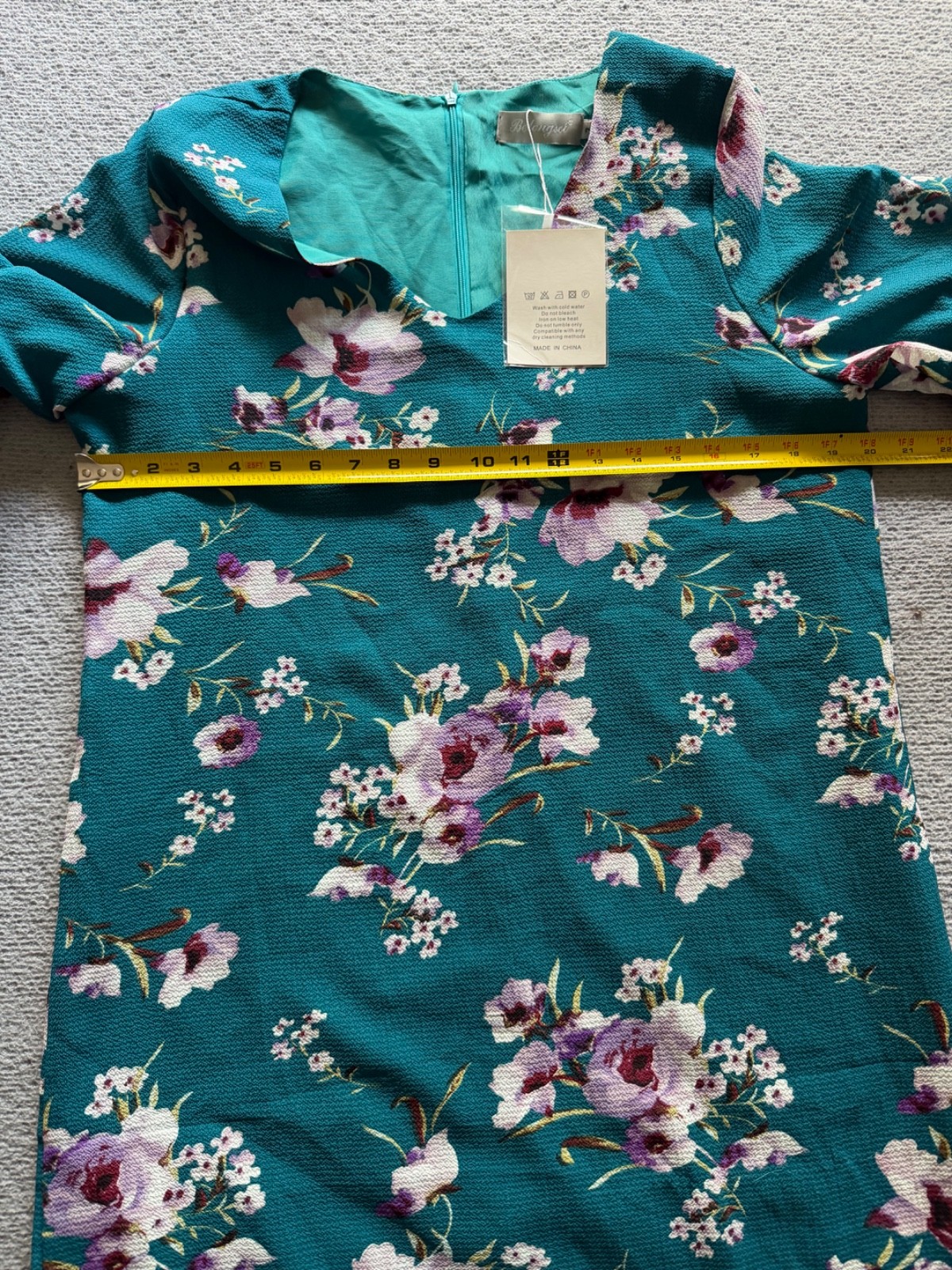 Women’s Large NWT Belongsci V-Neck Teal Floral 3/4 Bell Sleeve Dress