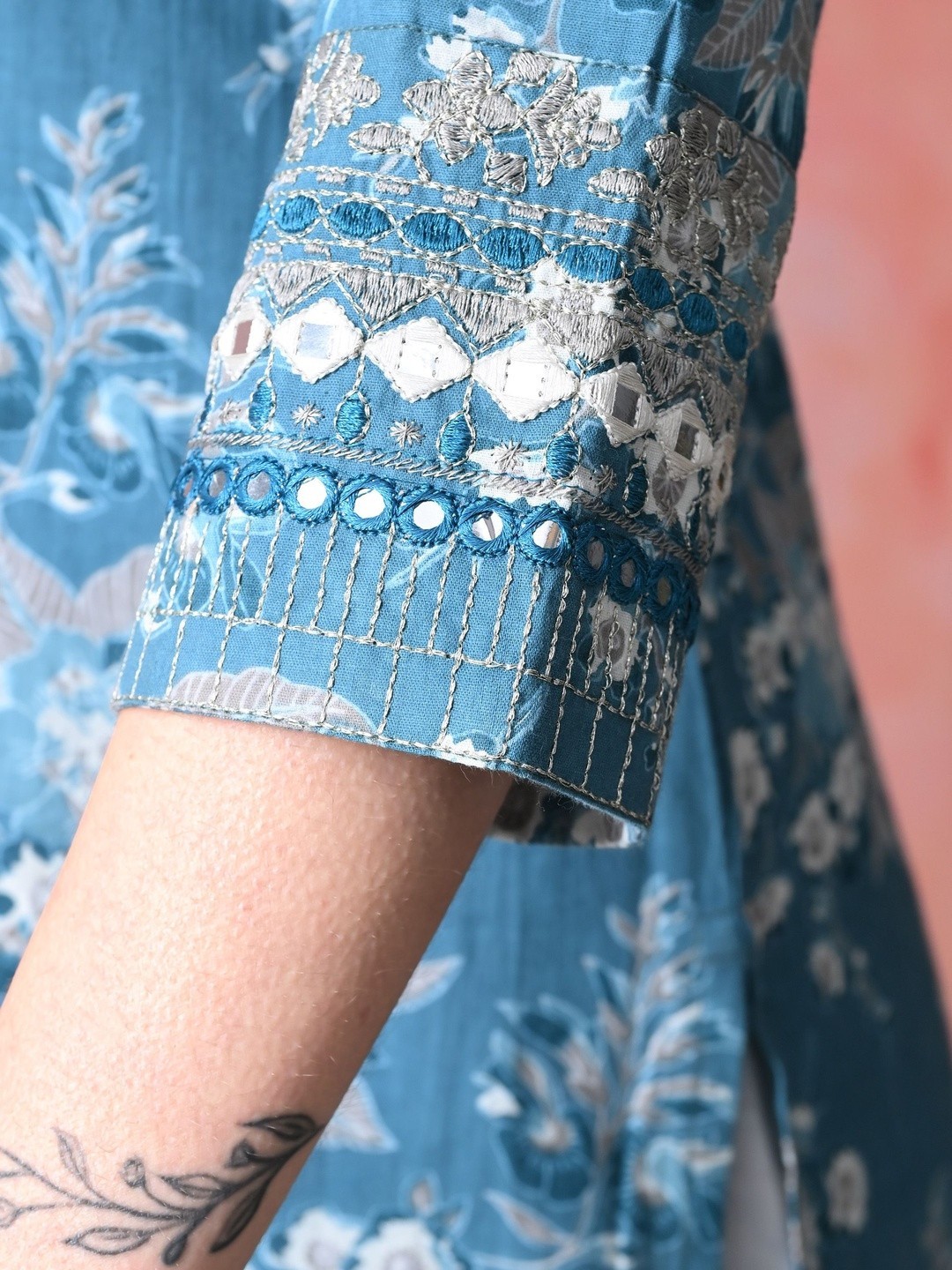 Indian Women Blue COTTON Floral Embroidered Printed Kurta Kurti Trendy New Dress