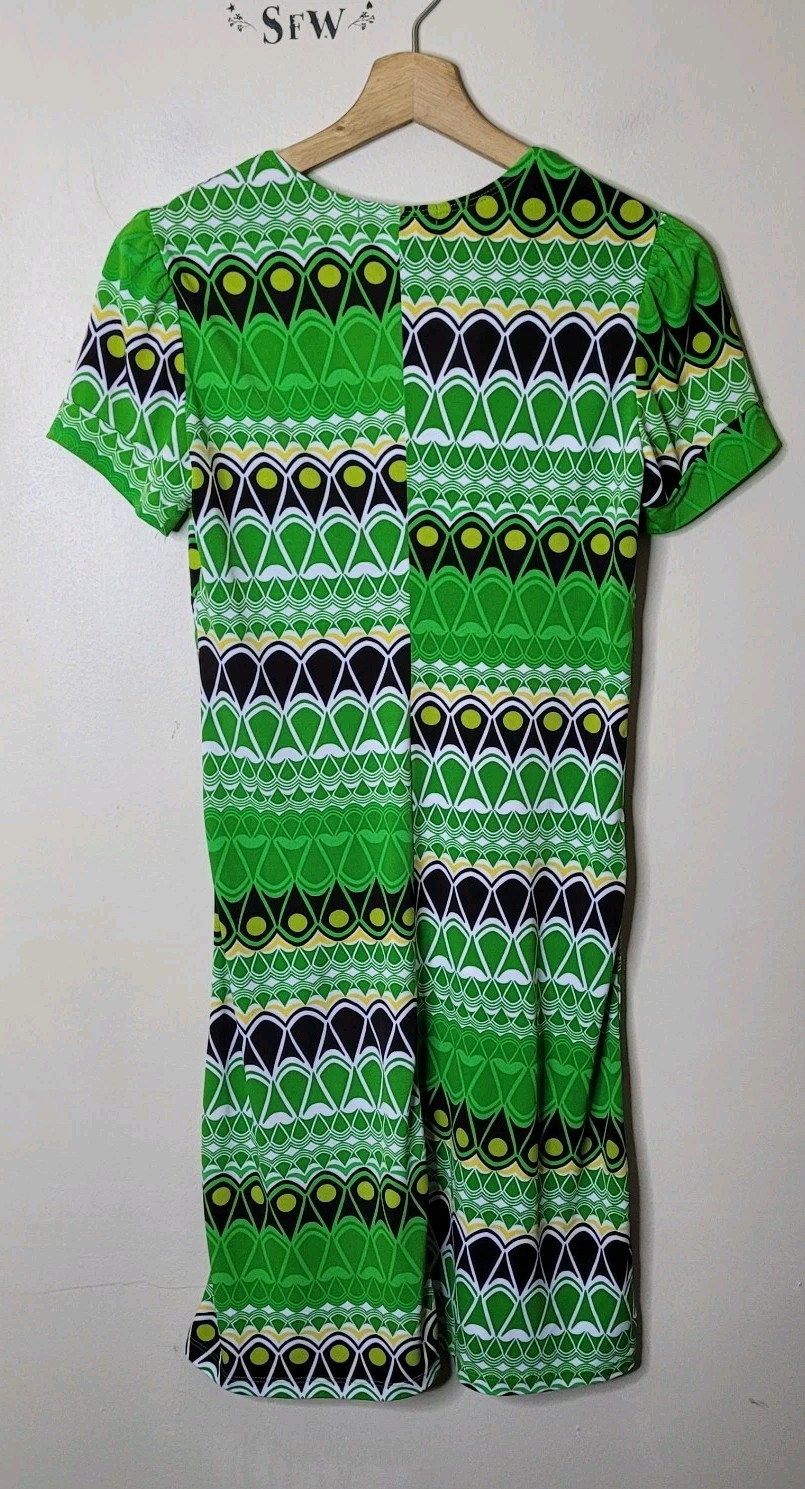Volume One Vintage Y2K Retro Short Sleeve Babydoll Retro Stretch Dress Size M