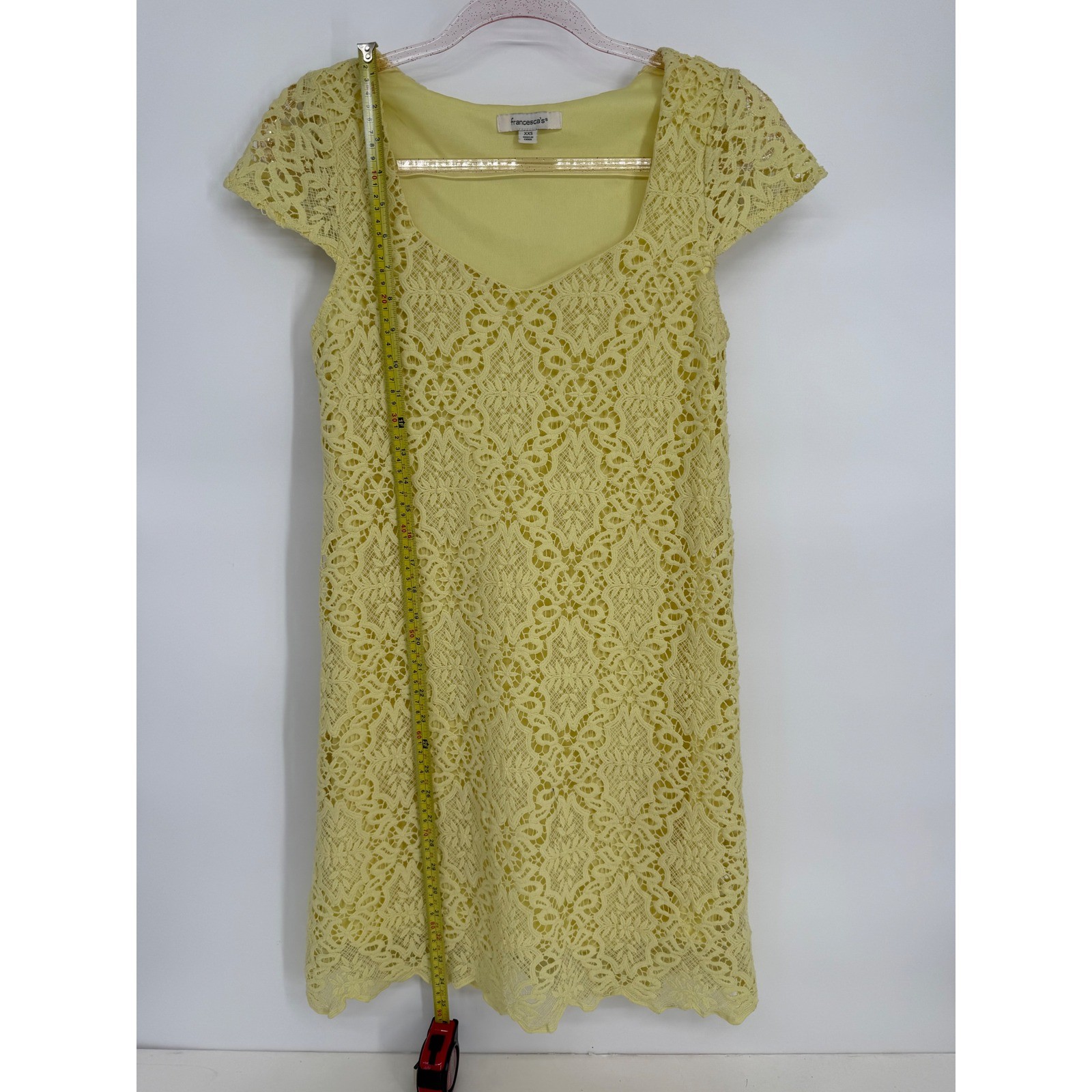 Francescas Yellow Lace Sheath Dress Cap Sleeve V Neck XXS