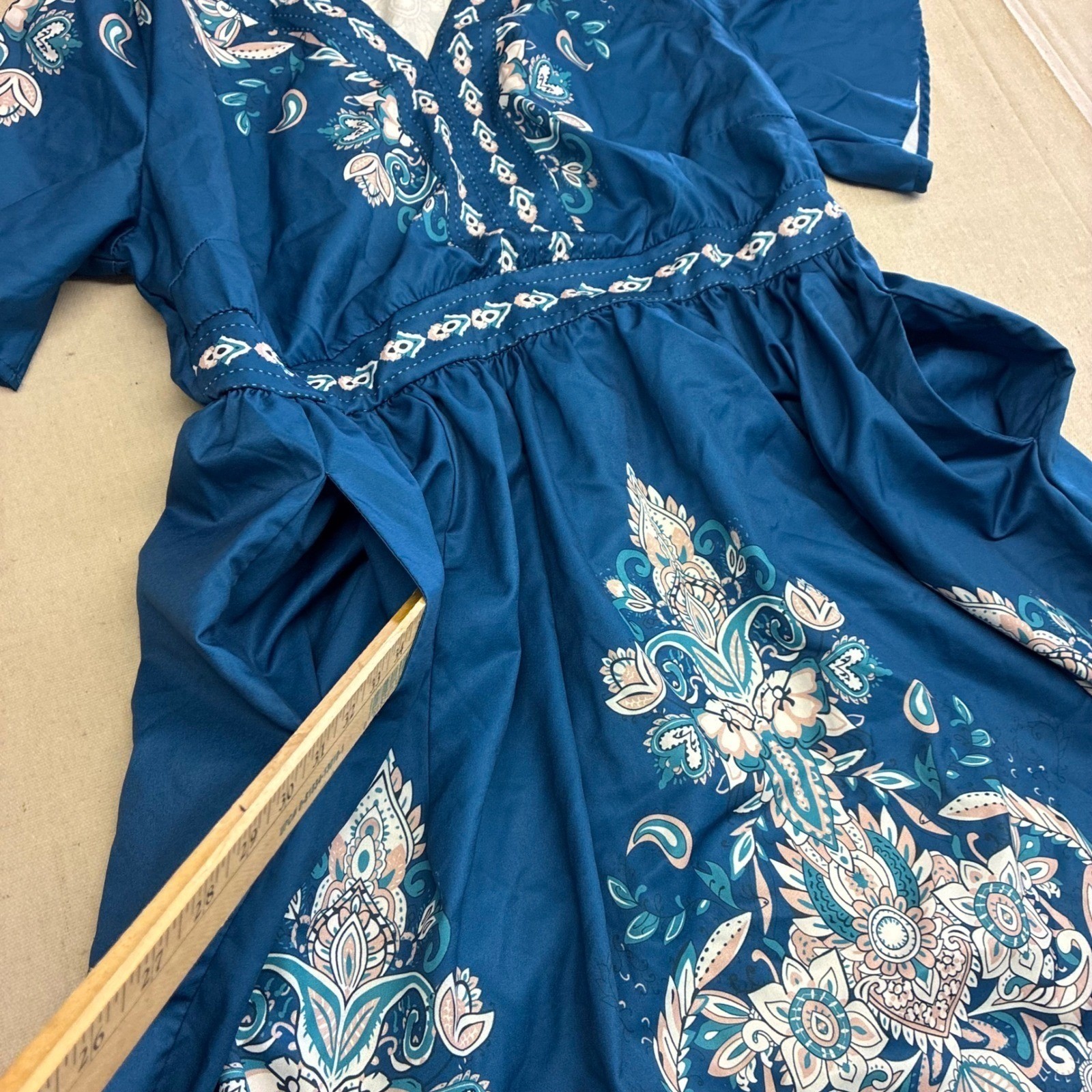 BloomChic Blue Floral Boho Dress NWoT 12 V Neck Flutter Sleeve Empire Boho Chic