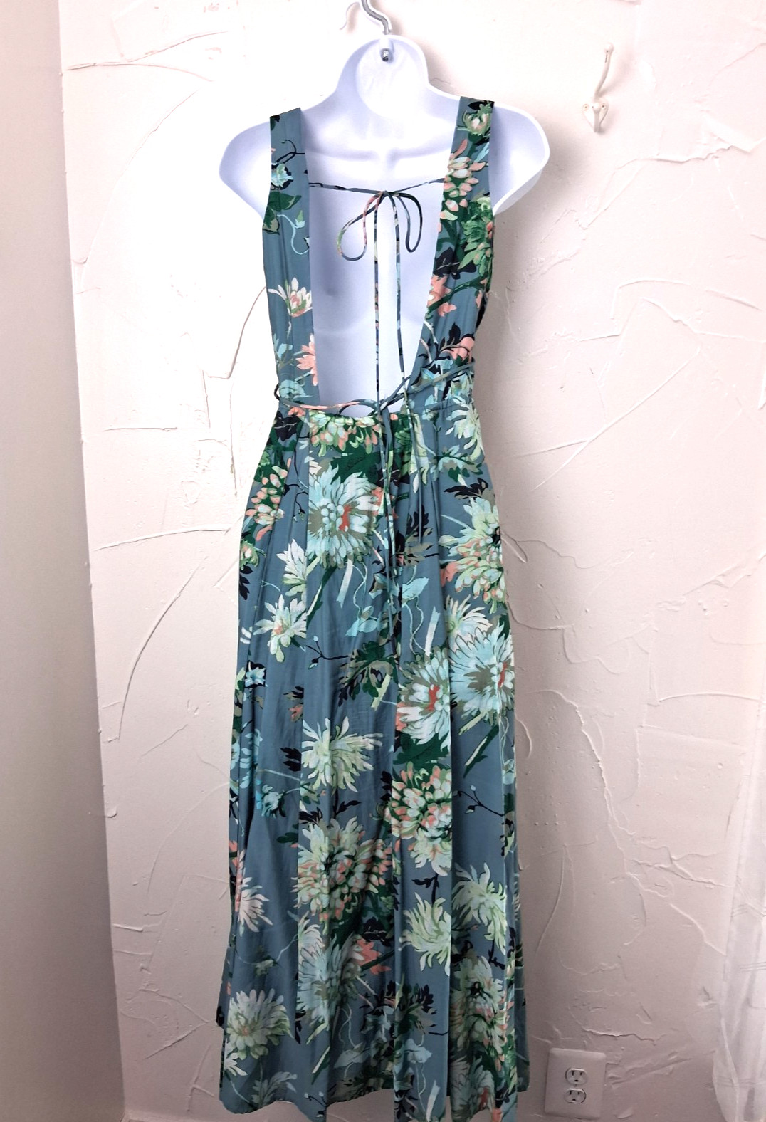 H&M Floral Maxi Dress Deep V Neckline Lace Up Open Back Lined Size XS Fairygrung