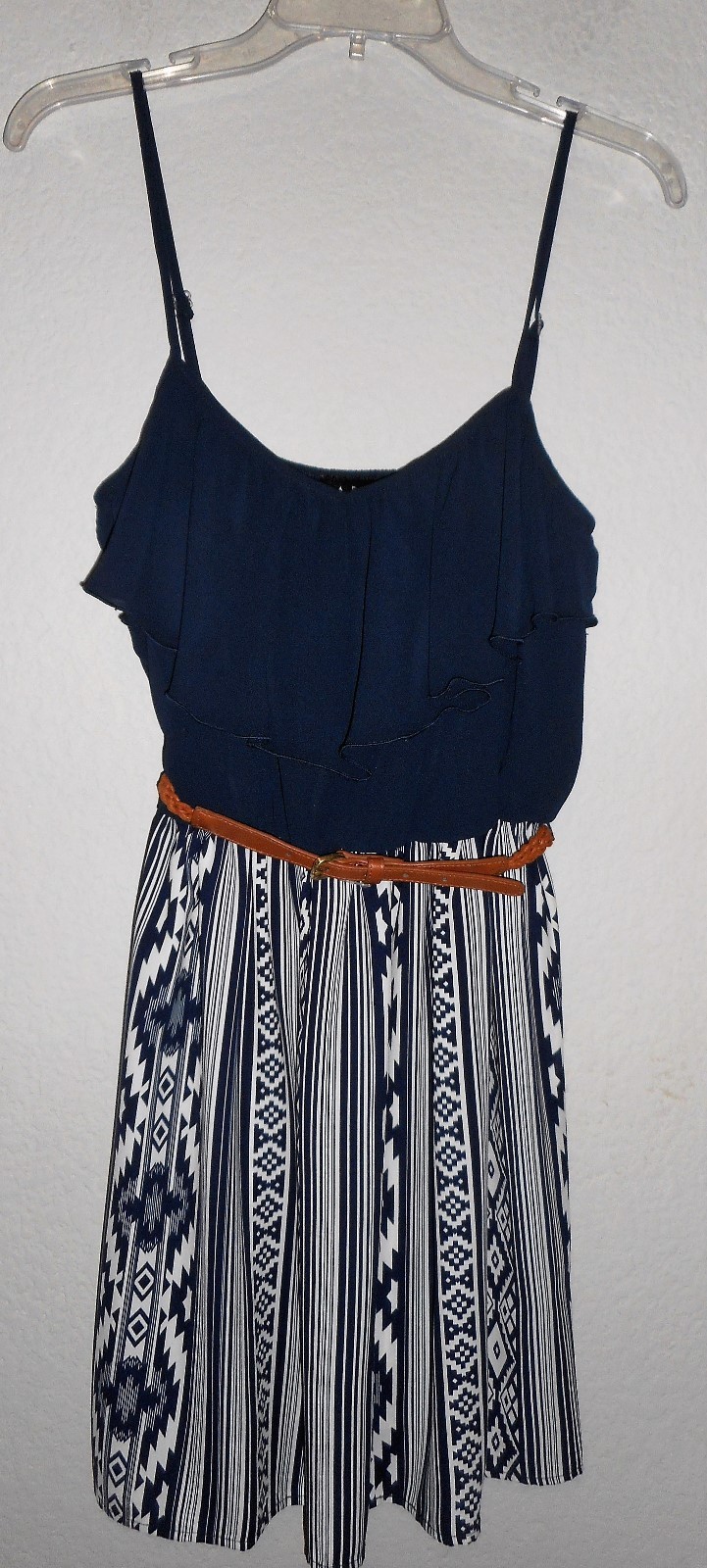 A Buyer Belted DRESS Junior M Sleeveless Spaghetti Straps Ladies Navy, White EUC