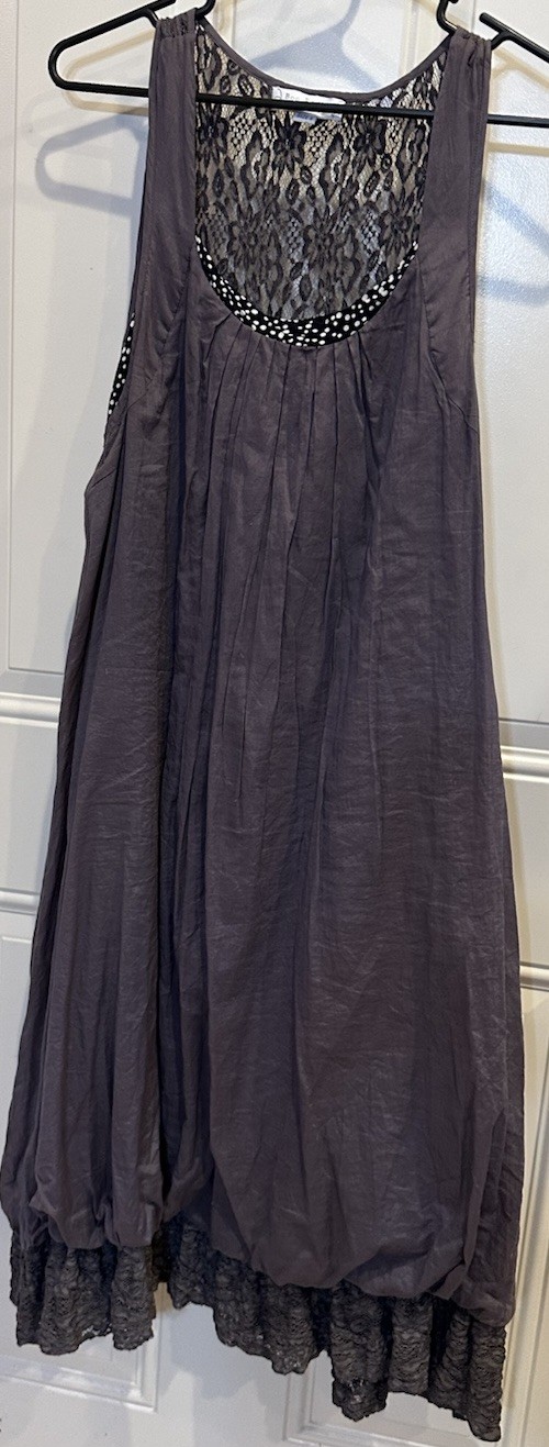 Boo Radley Australia Size S Gray Dress Bubble Hem Lace Sleeveless