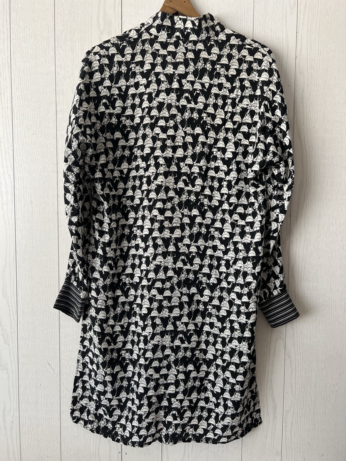 Akris Tunic Silk ai Handbag Printed Mock Neck Button Front AOP Womens 8 Black