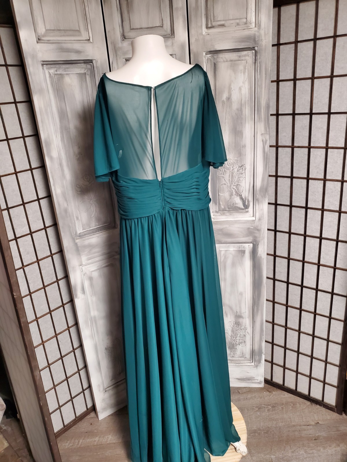 Celebrate DB Studio Green Flutter Sleeve Mother Of Bride Dress XL Gown Chiffon