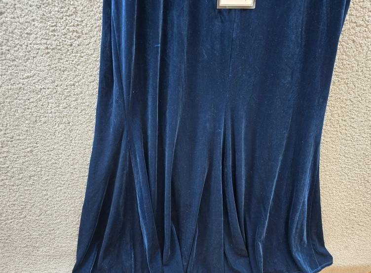 City Studio Trendy Plus Size Velvet Floral-Trim Gown 22W Deep Teal Zip Closure