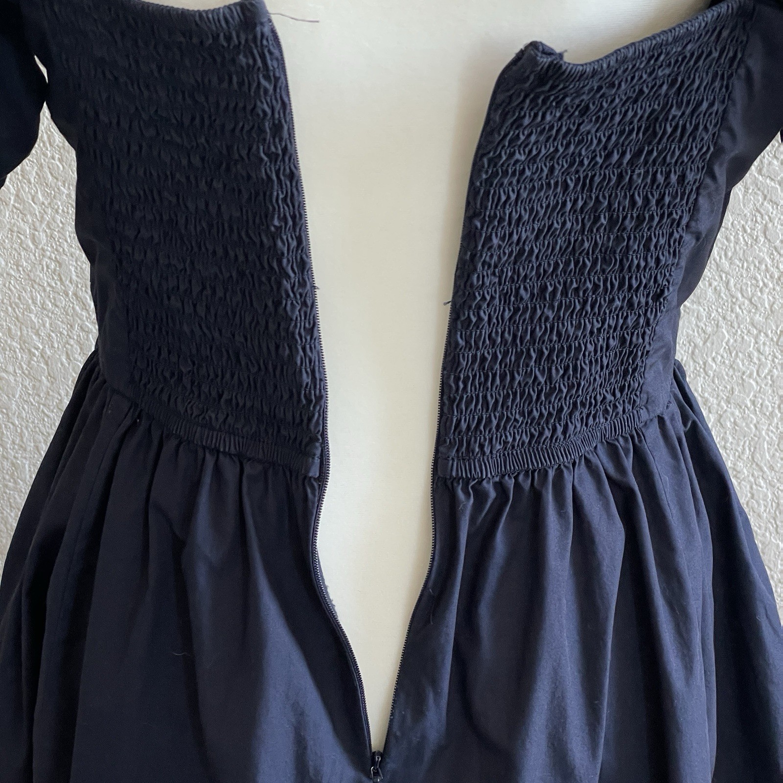 Quince 100% Organic Cotton Ruched Mini Dress Size M Navy Pockets Milkmaid Preppy