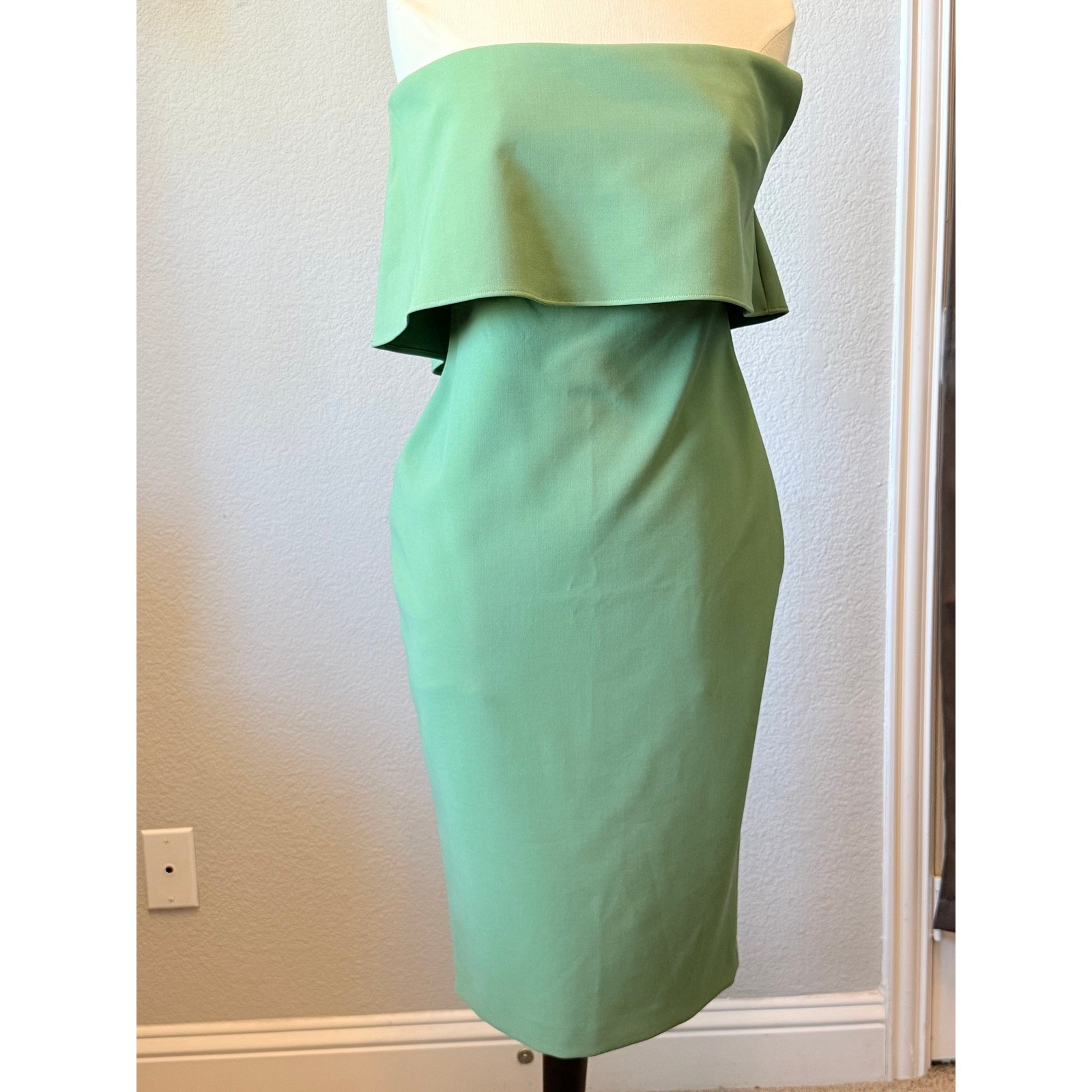 Likely Driggs Strapless Ruffle Overlay Midi Dress Womens Size 4 Green