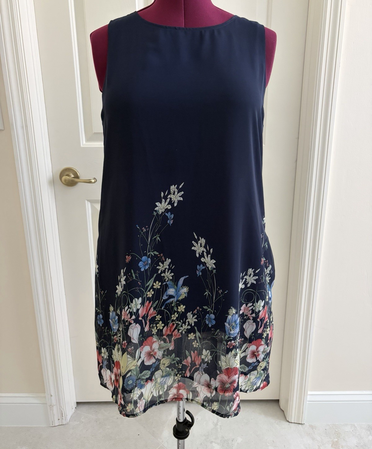 Women’s Navy swimsuit coverup/light shift dress. Knee Length Floral Chiffon
