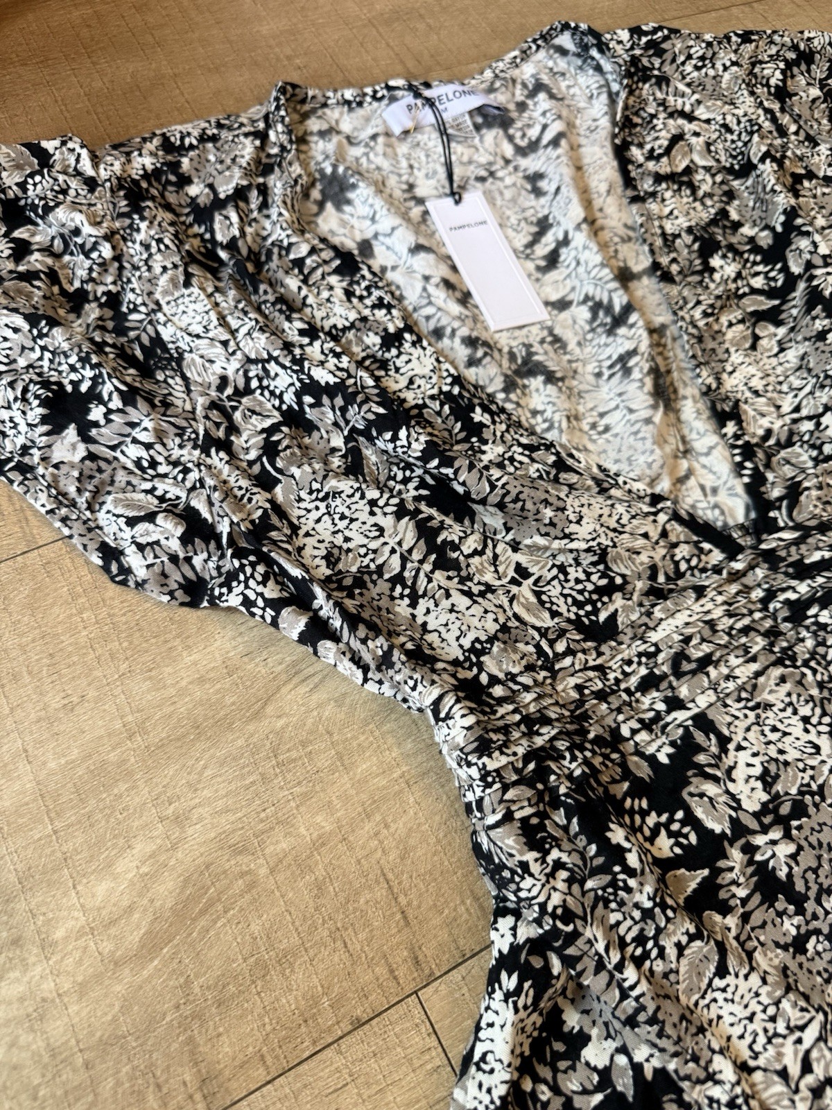 NWT Pampelone Valentina high slit medium floral maxi dress black cream chic