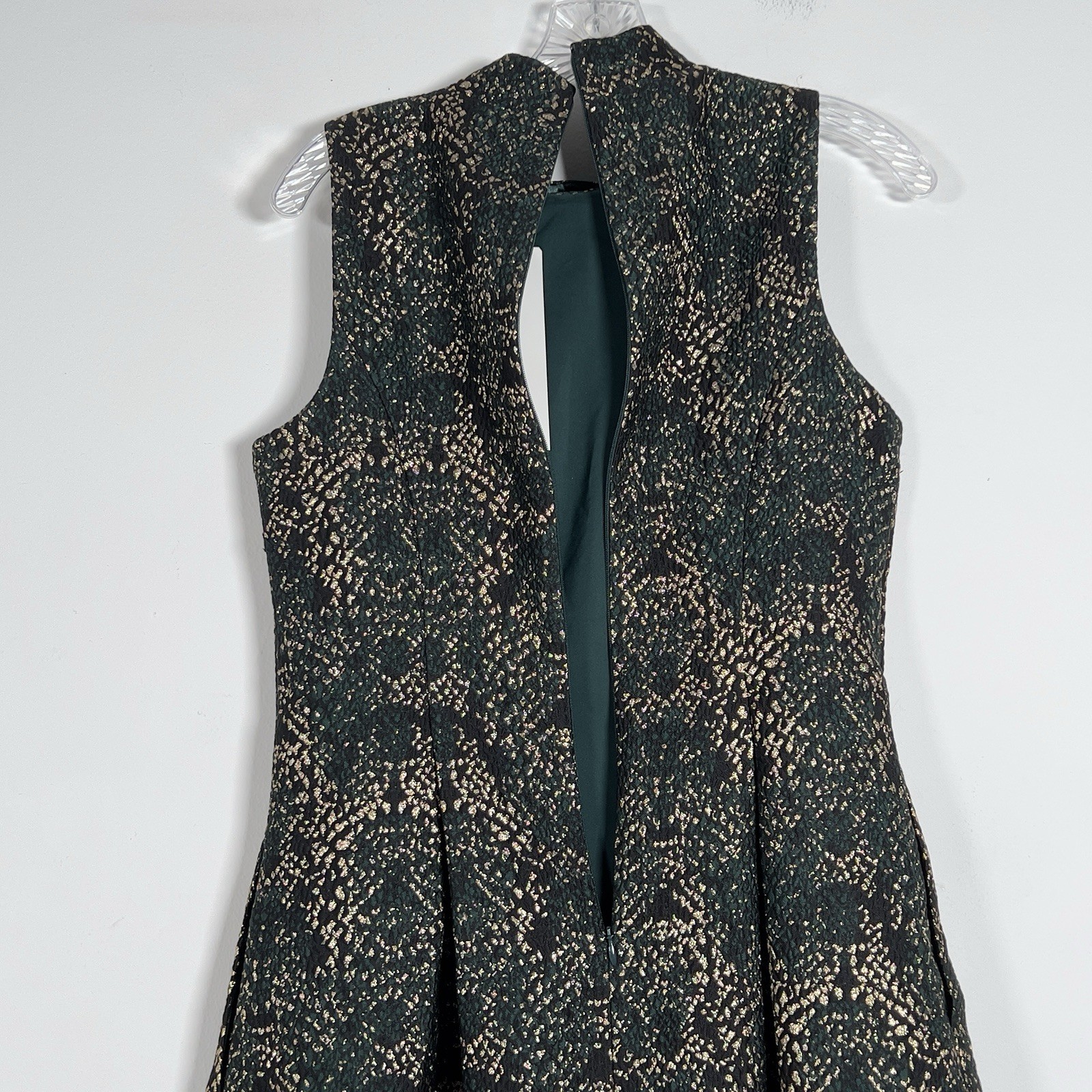 Vince Camuto Jacquard Bow Neck Cocktail Dress Womens Sz 10 Green Gold Metallic