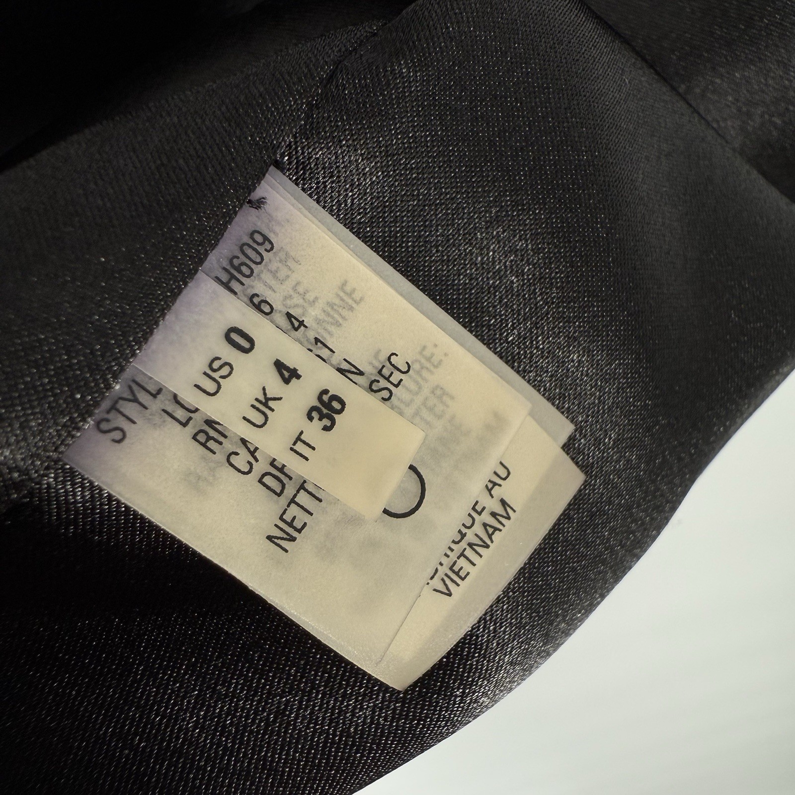 Elie Tahari Sheath Dress Womens Size 0 Black Pleated Neck Ribbon Waist Pockets