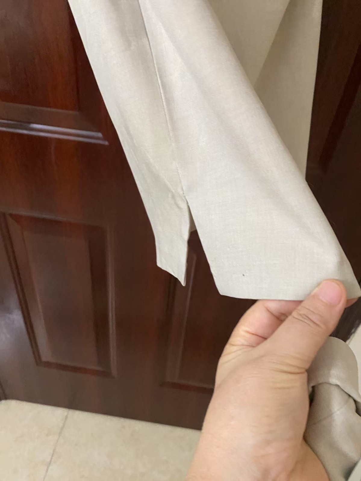 Ladies 2 piece suit dress summer fabric is thin gray