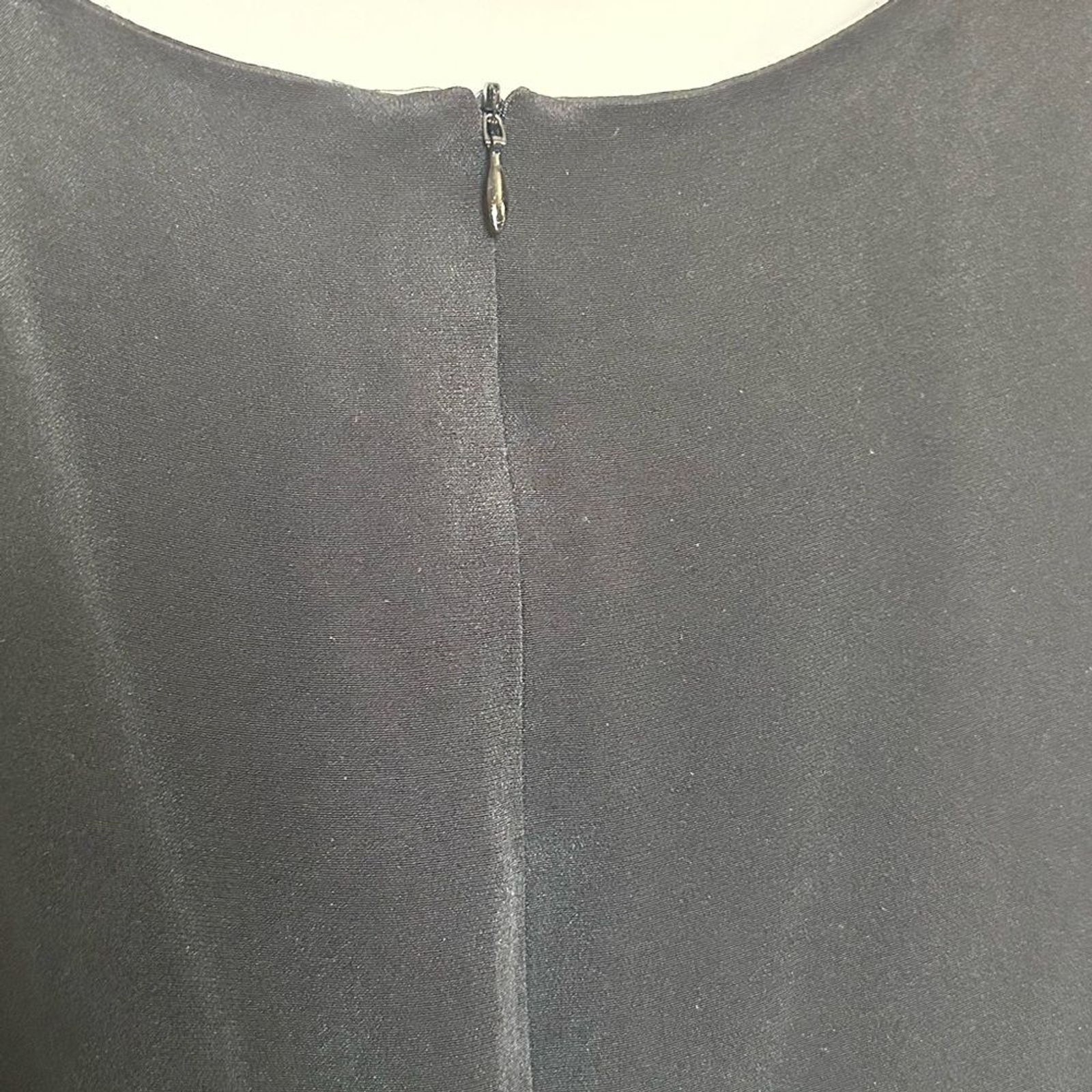 Theory Idavia 100% Silk Knee Length Black Dress Size 10
