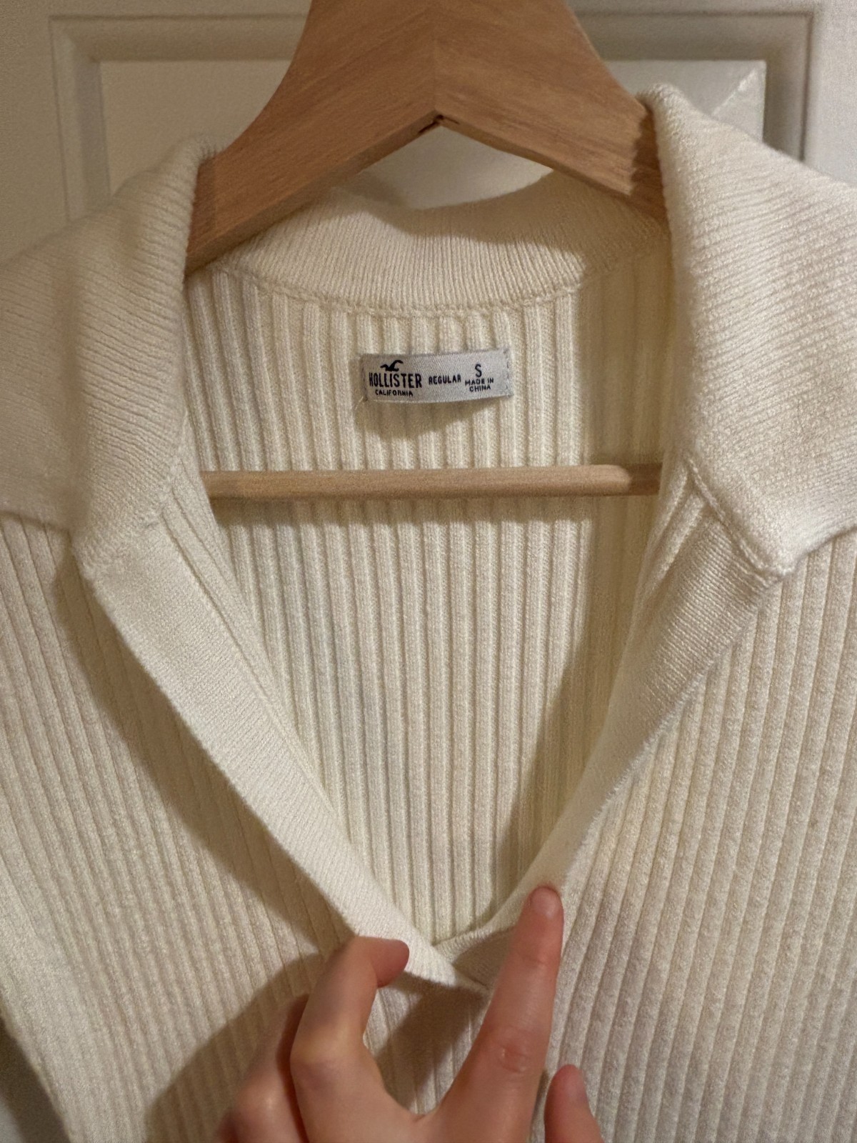Hollister Sweater Ribbed v-neck collared midi white dress size small