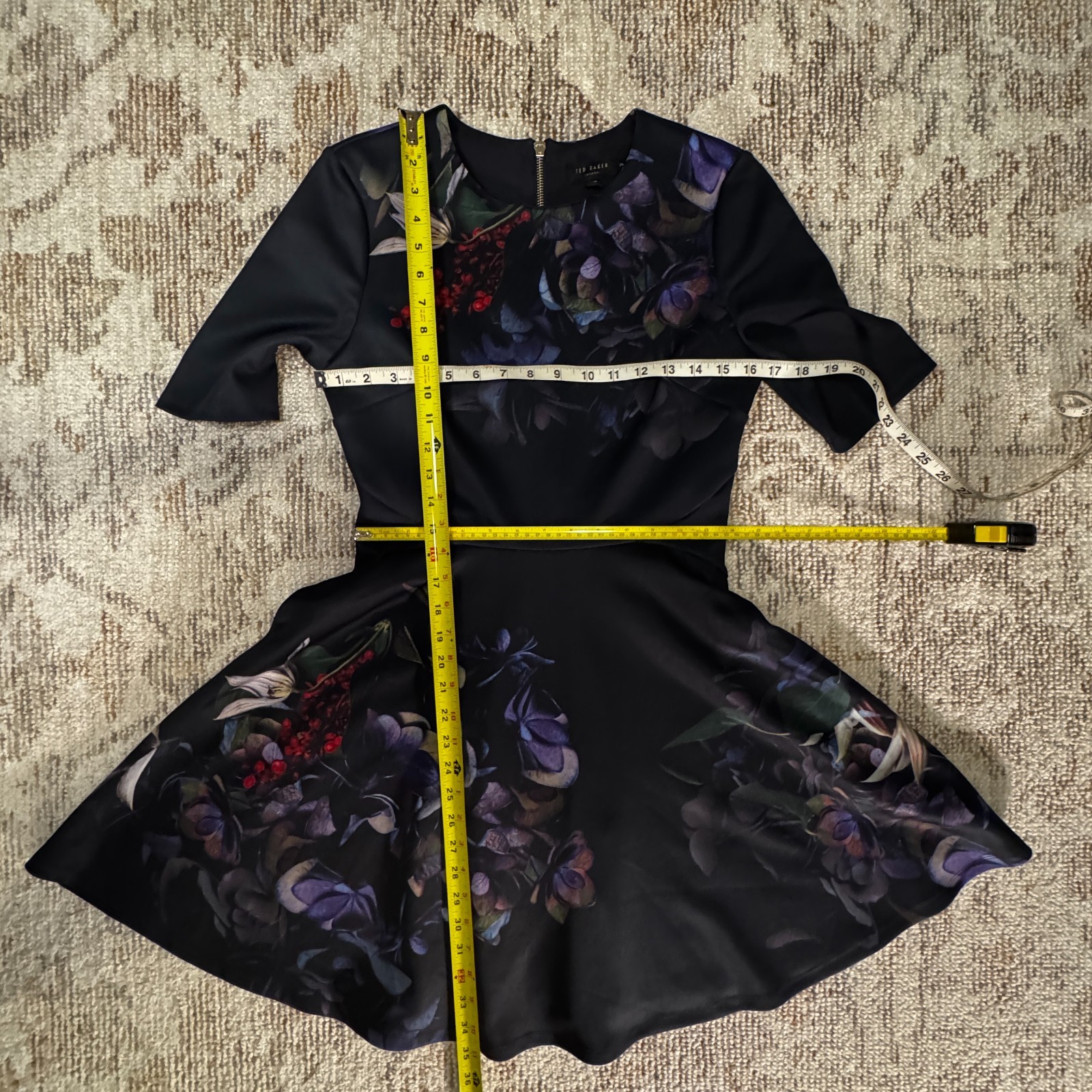 NWOT Ted Baker London Alephie Skater Dress in Black Size 2 US 4-6