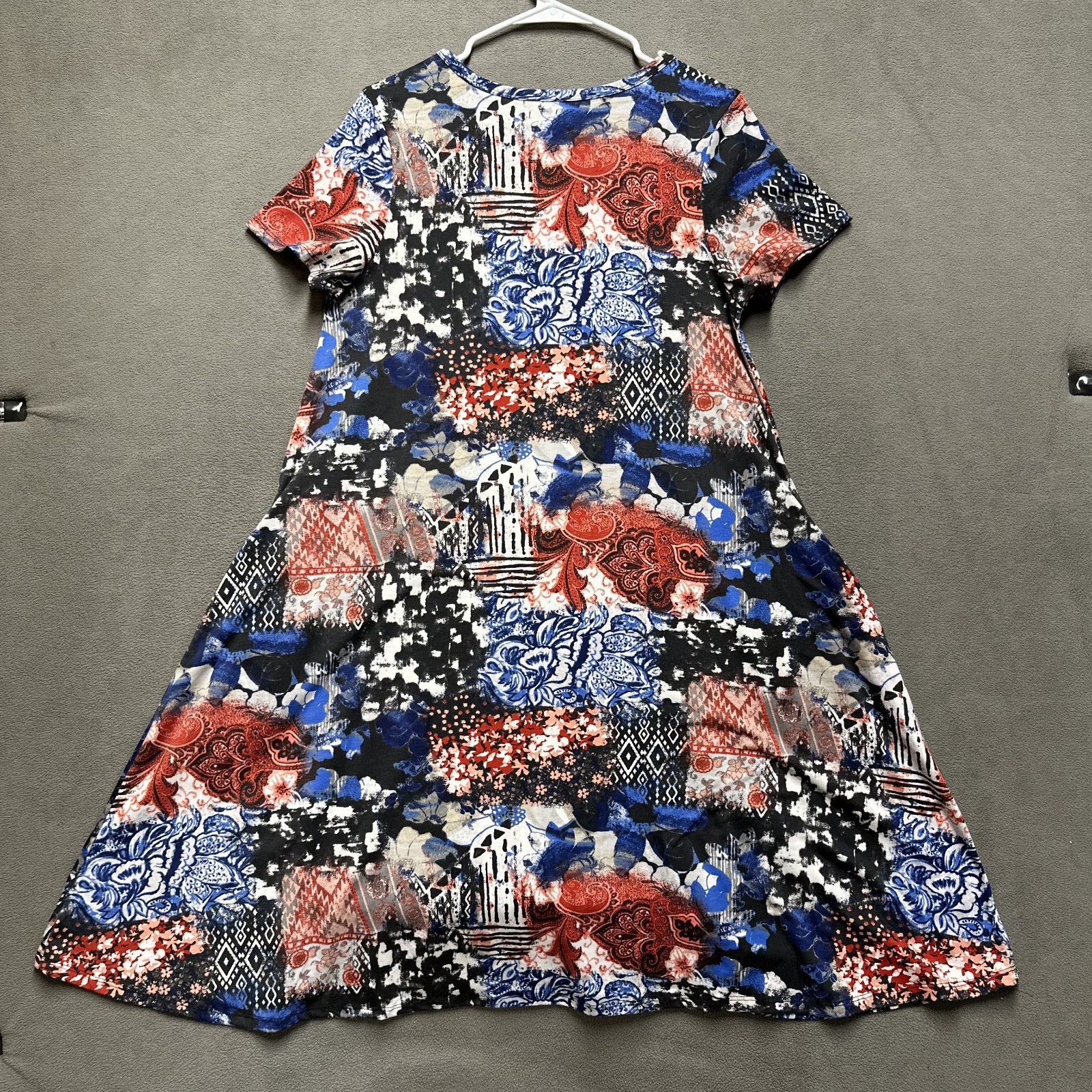 LuLaRoe Jessie Swing Dress Womens Small Red Blue Floral Geometric Print Pockets