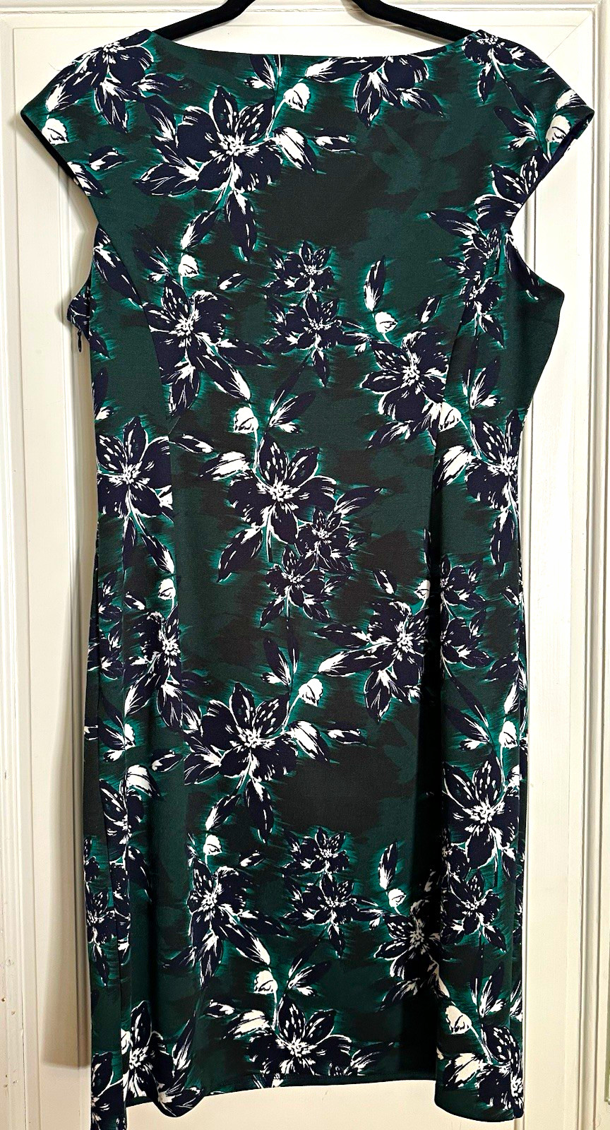 Wisp Sheath Ponte Knit Floral Green Boat Neck Cap Sleeve Dress Women’s 10