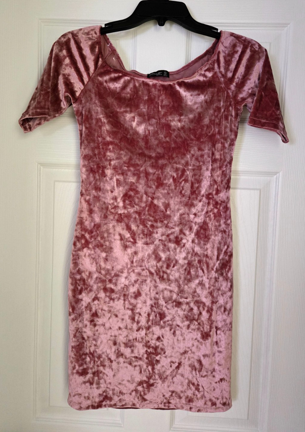 Popular Basics Pink Crushed Velvet Bodycon Dress Women’s Medium Short Sleeve