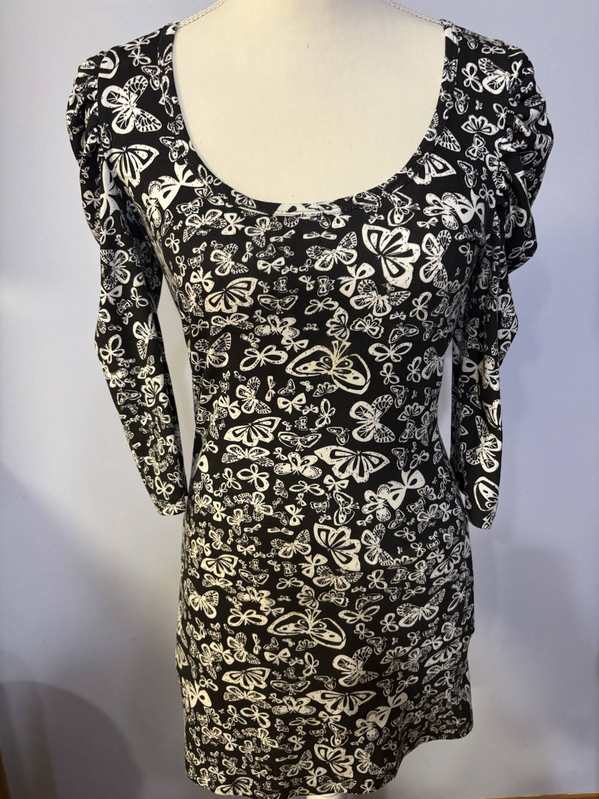 Wet Seal Black And White Butterfly Bodycon Dress Scoop Neck 3/4 Sleeve Sz M EUC